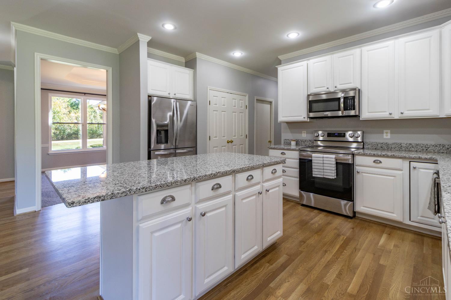 7553 Twin Lakes Drive