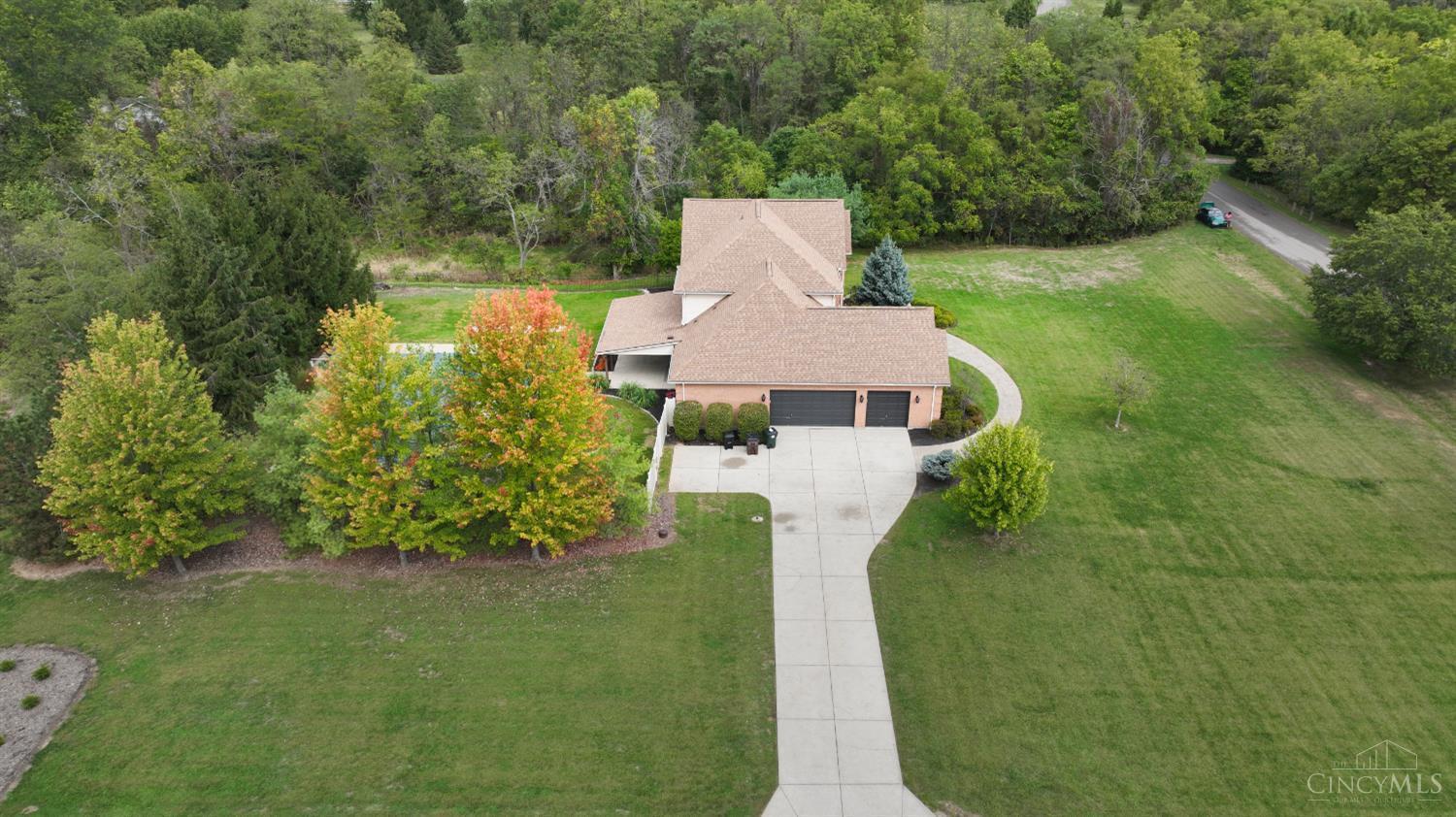 7553 Twin Lakes Drive