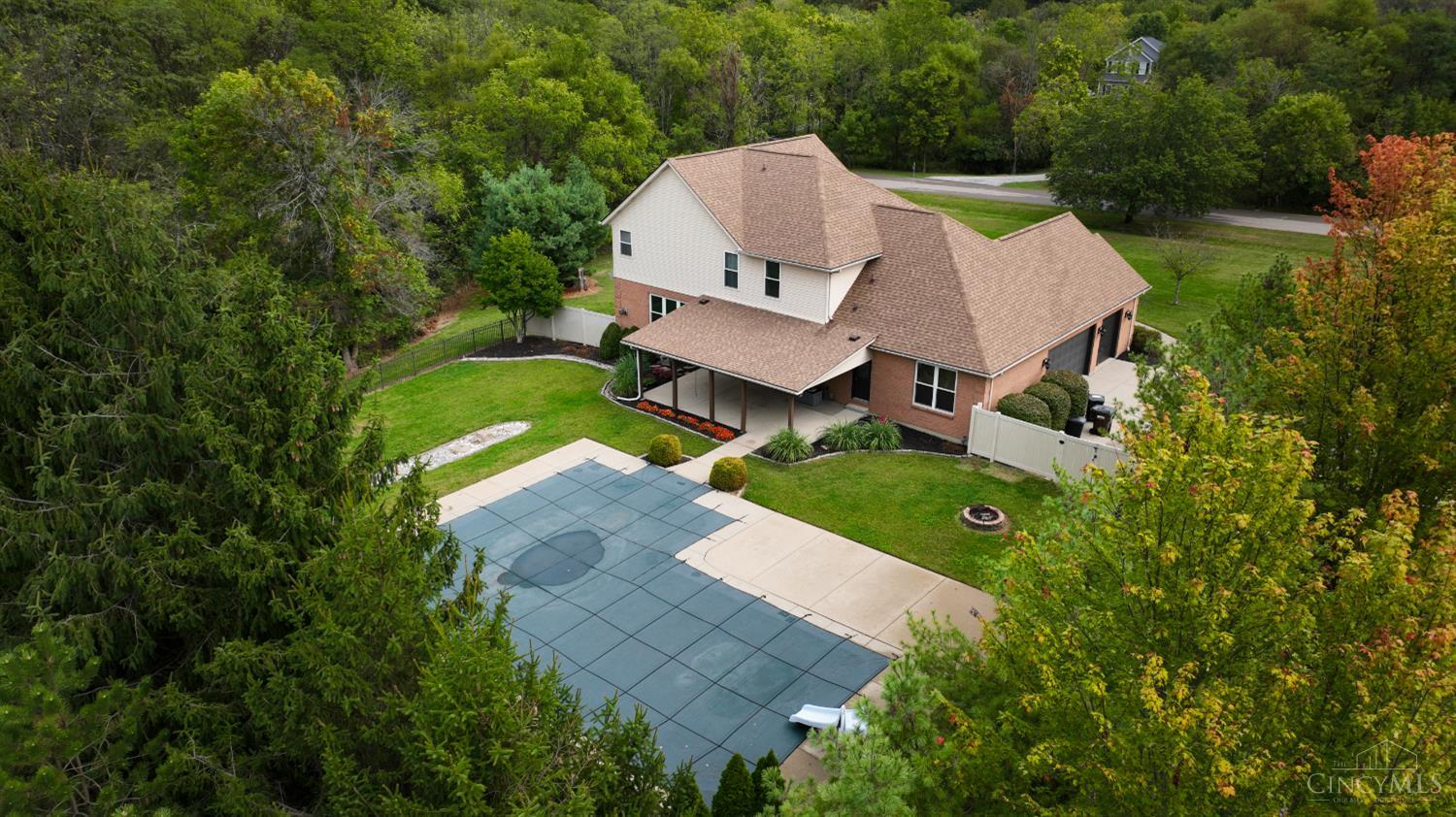 7553 Twin Lakes Drive