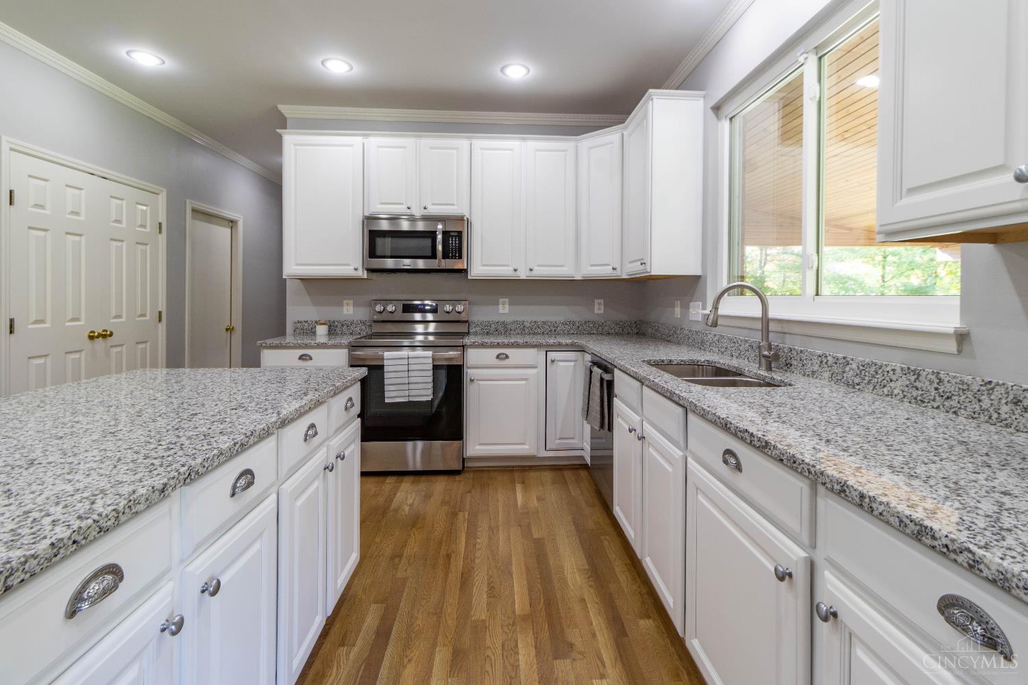 7553 Twin Lakes Drive