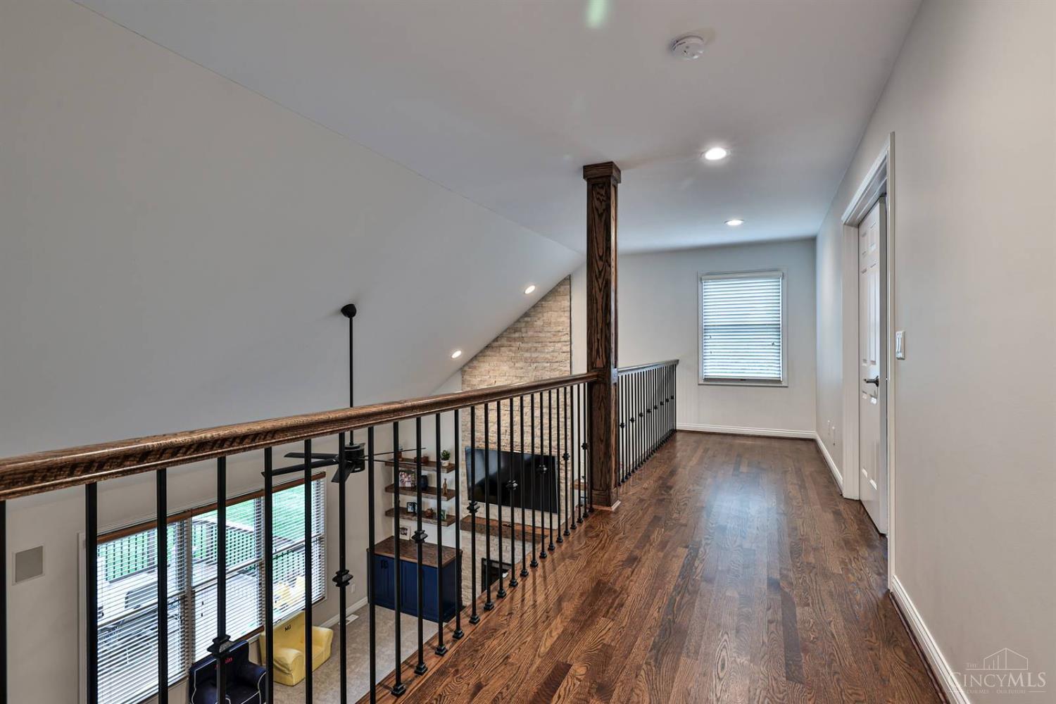 1271 Aintree Court