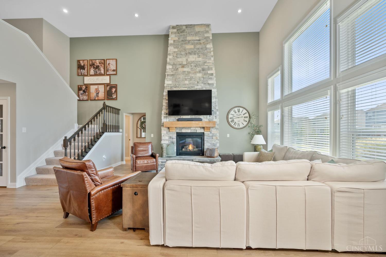 1527 Englewood Court