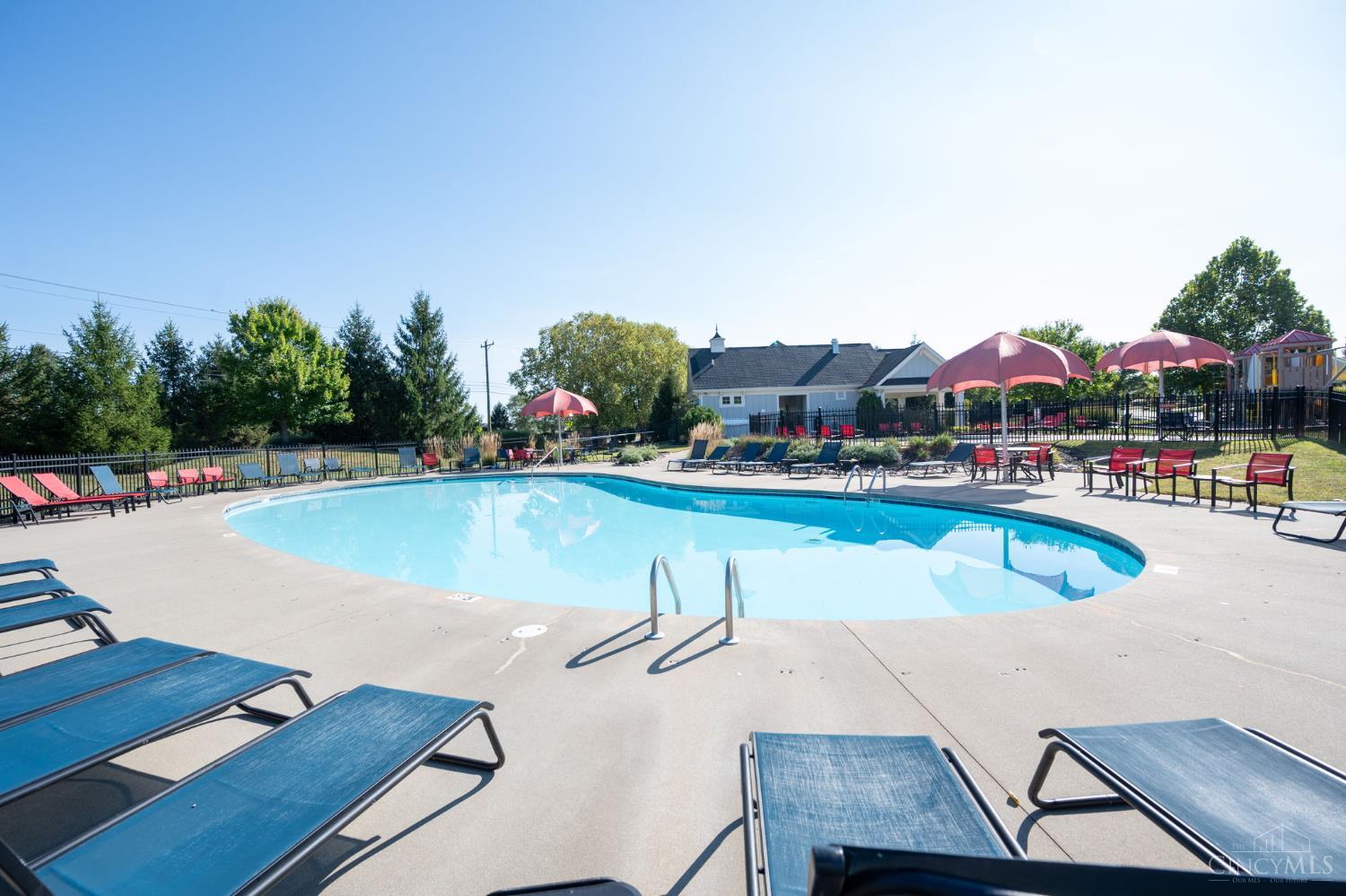 1527 Englewood Court