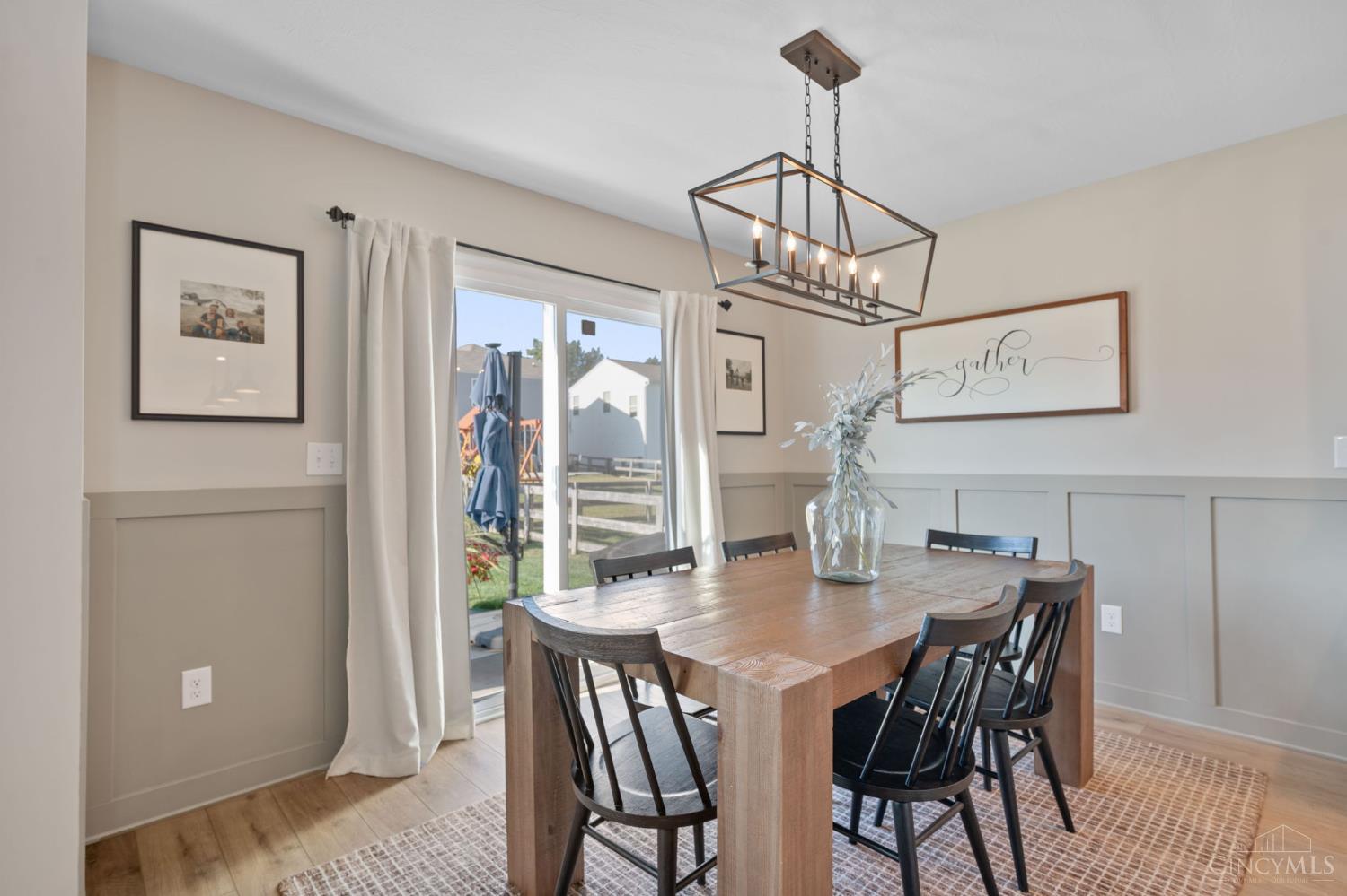 1527 Englewood Court