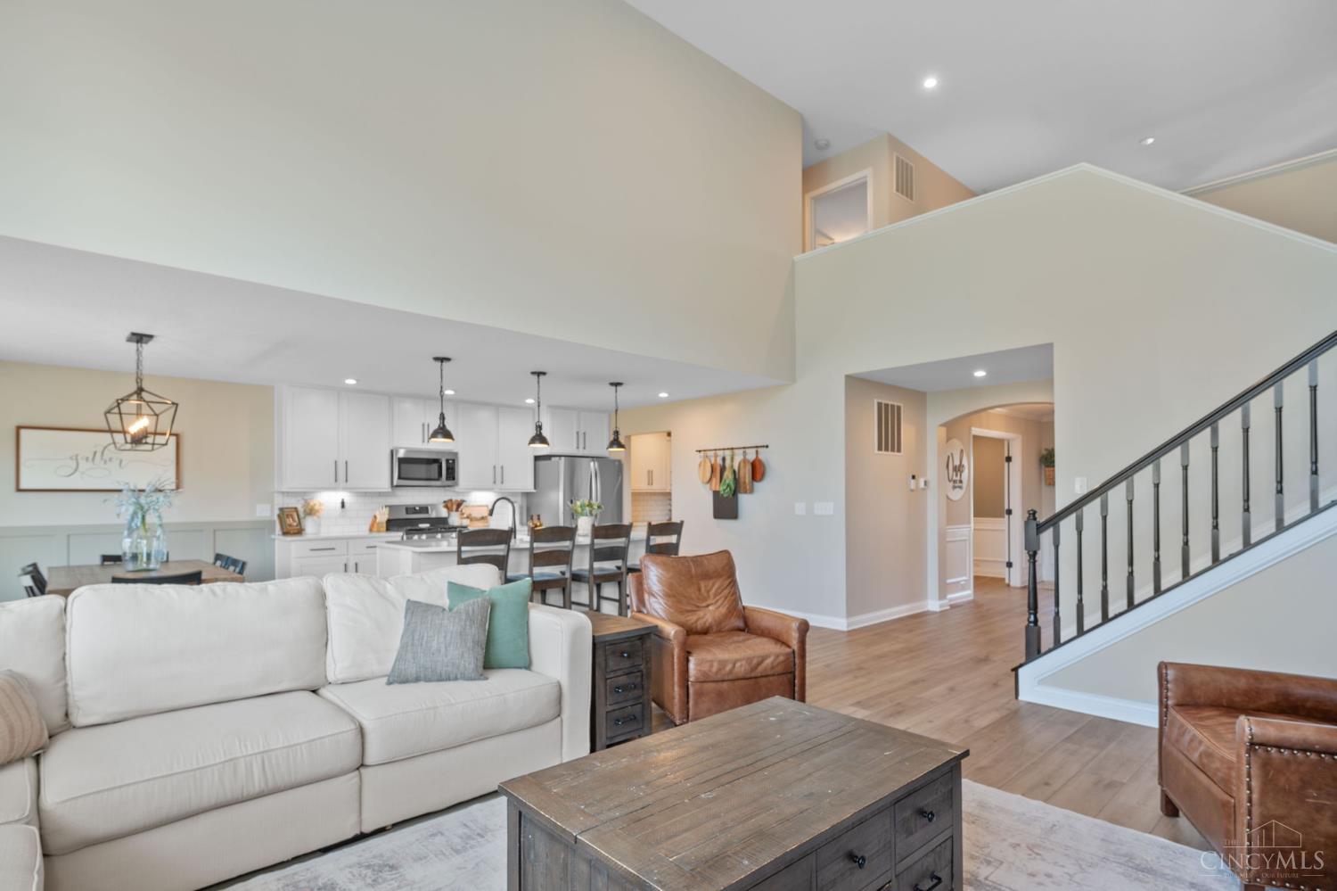 1527 Englewood Court