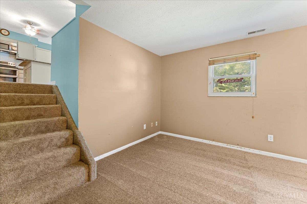 7587 Vinnedge Road