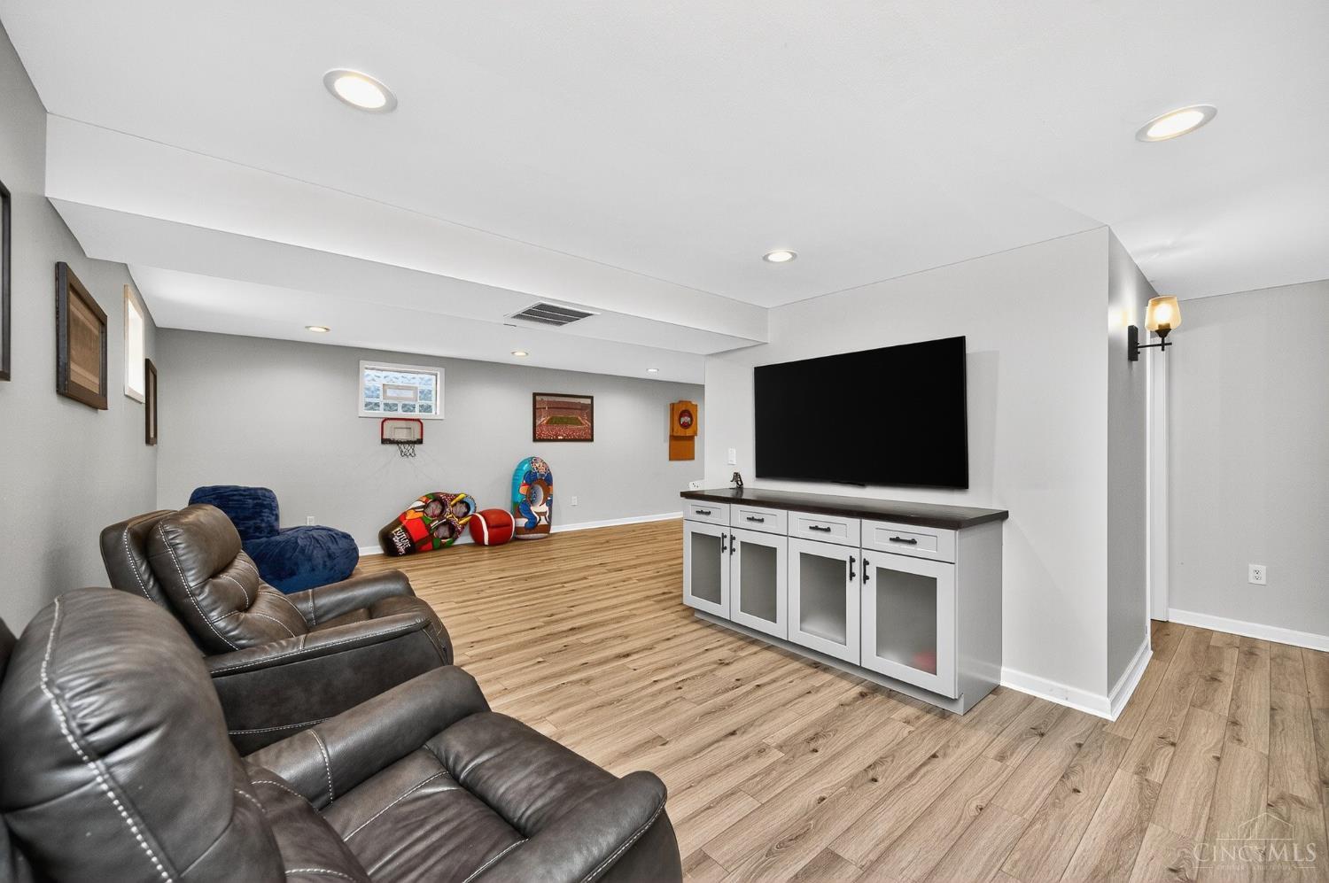 7293 Windsor Park Drive