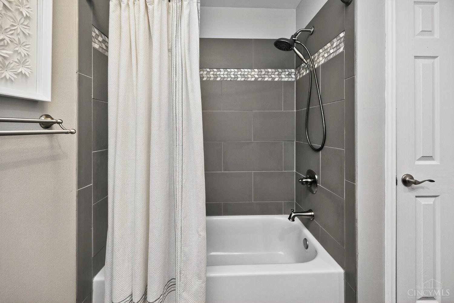 7293 Windsor Park Drive