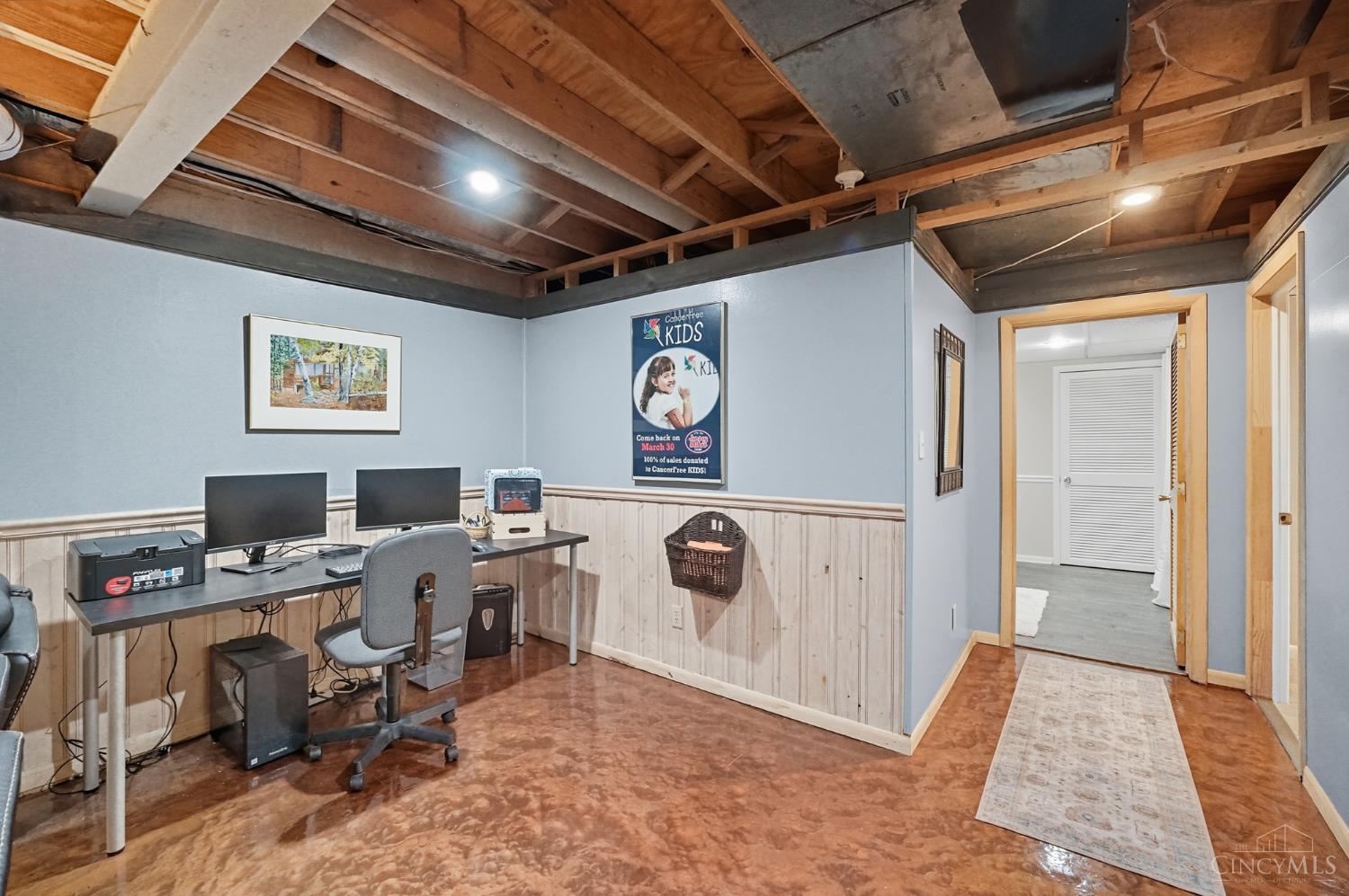 8305 Woodbridge Lane