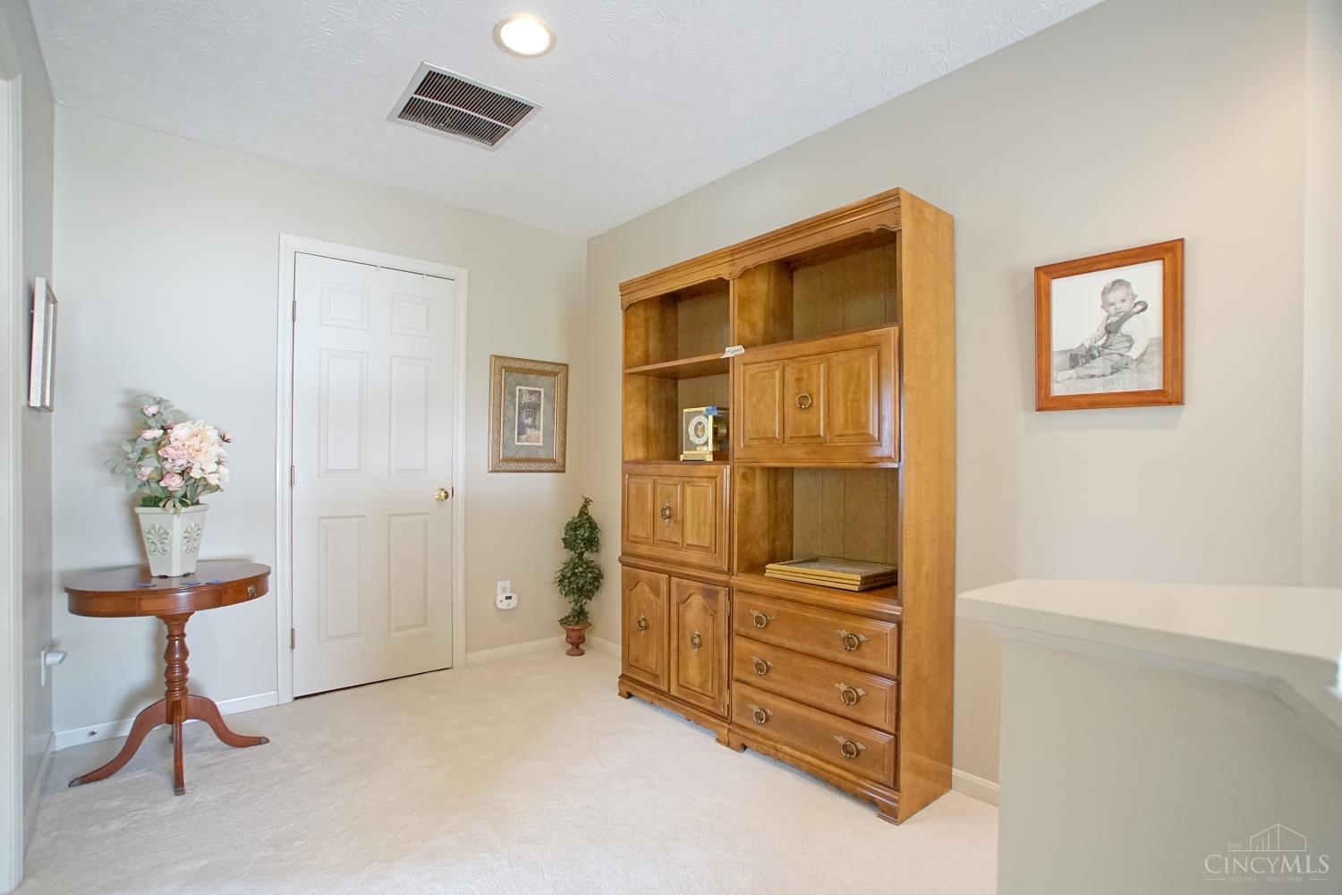 6486 Prestwick Court