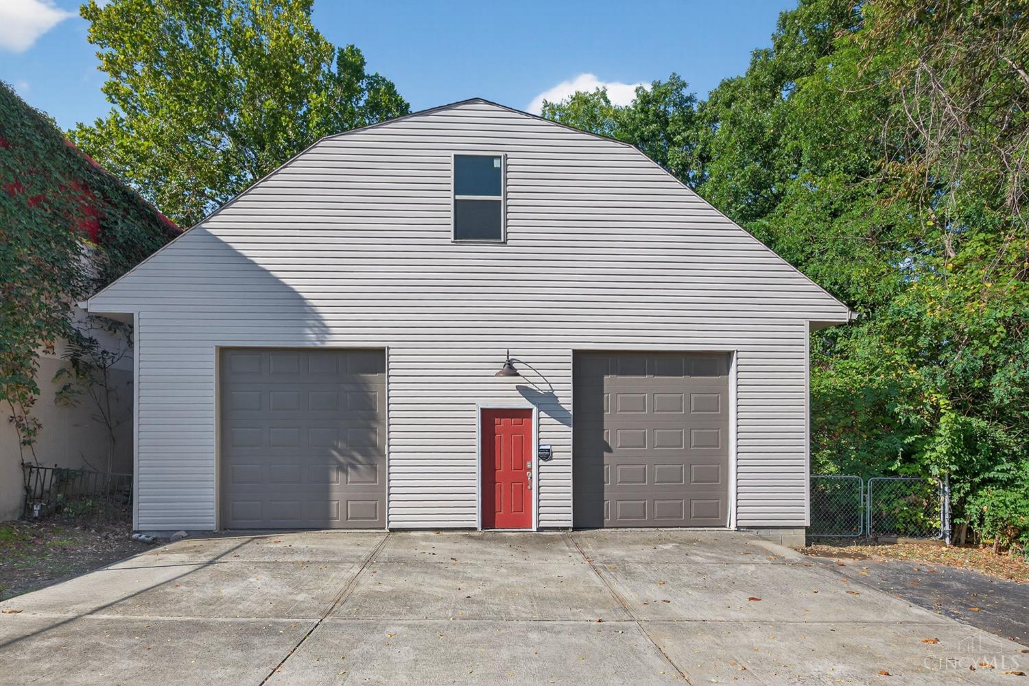 5709 Cheviot Road