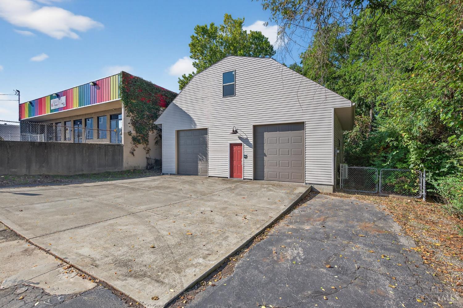5709 Cheviot Road