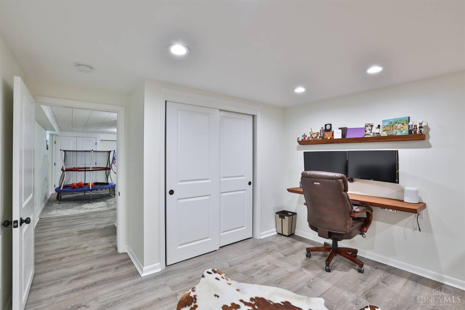 8899 Lyncris Drive