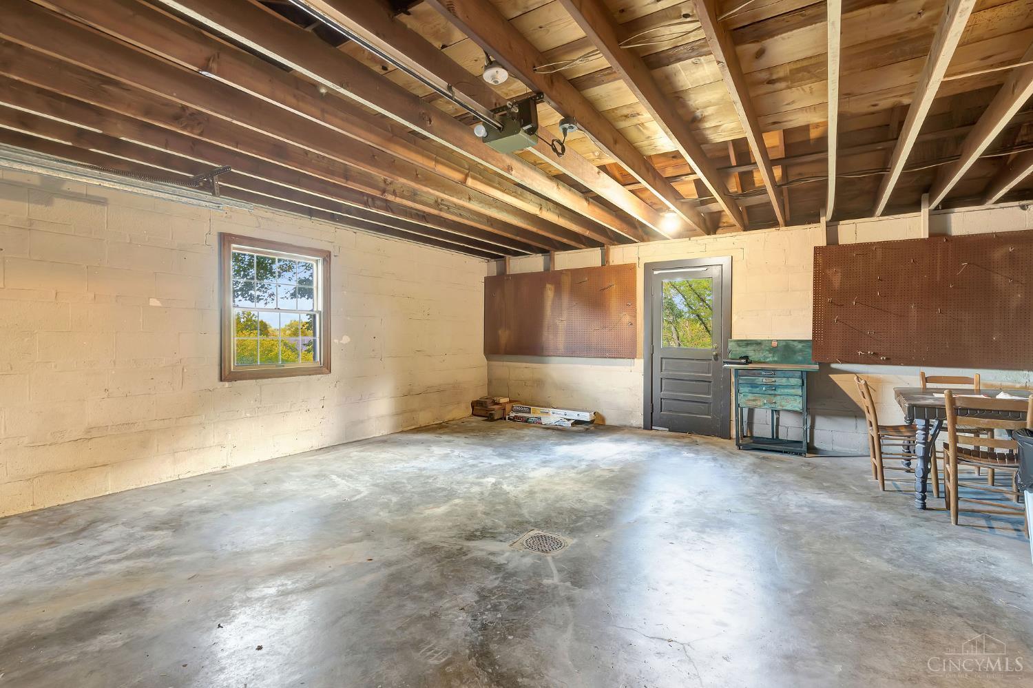 2481 South Road