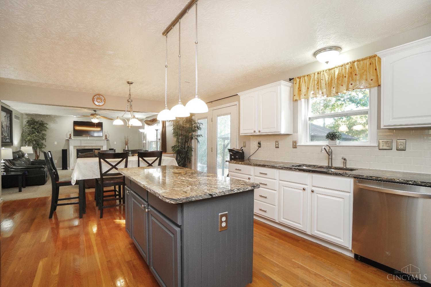5757 Lynx Court