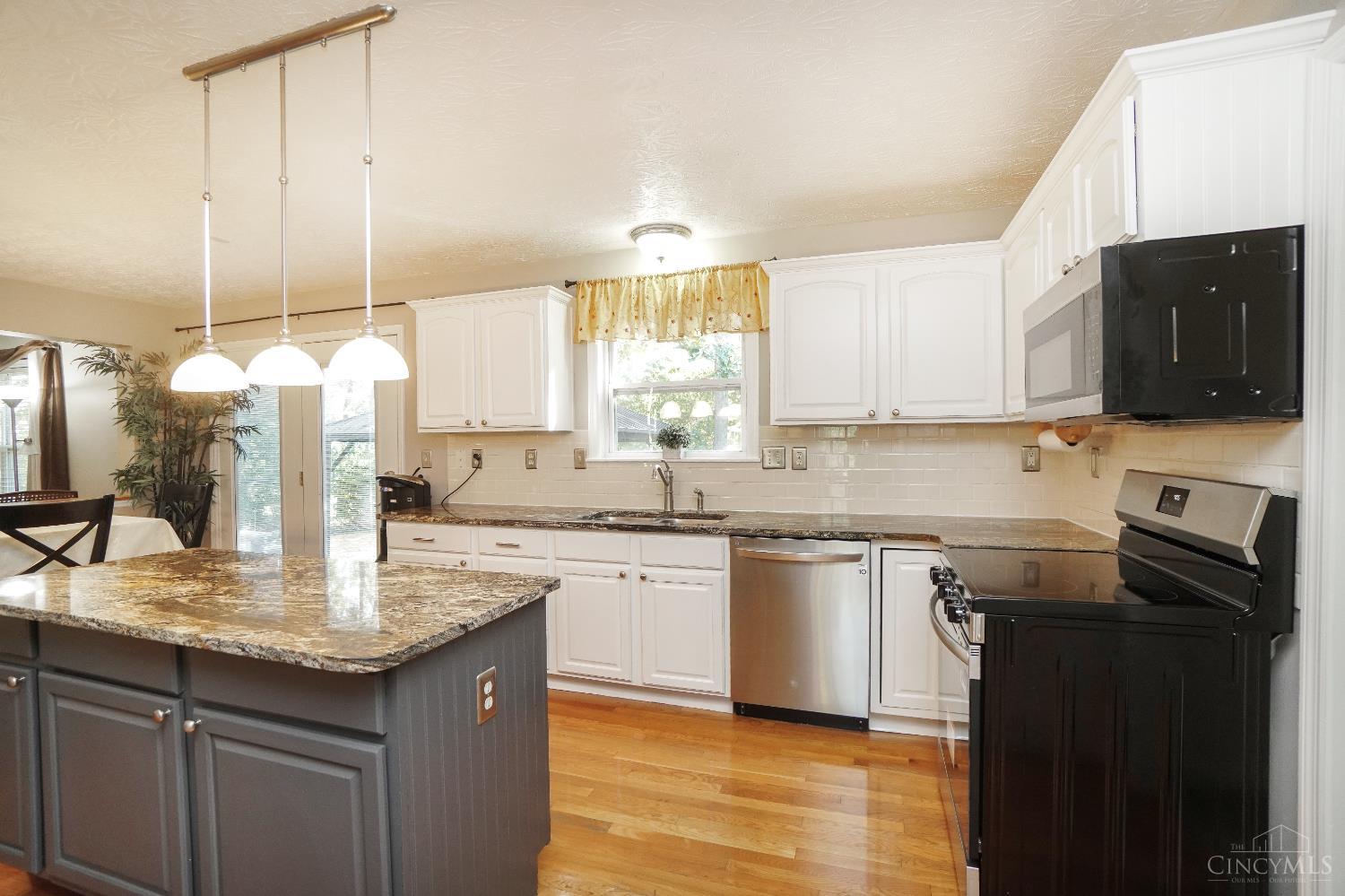 5757 Lynx Court