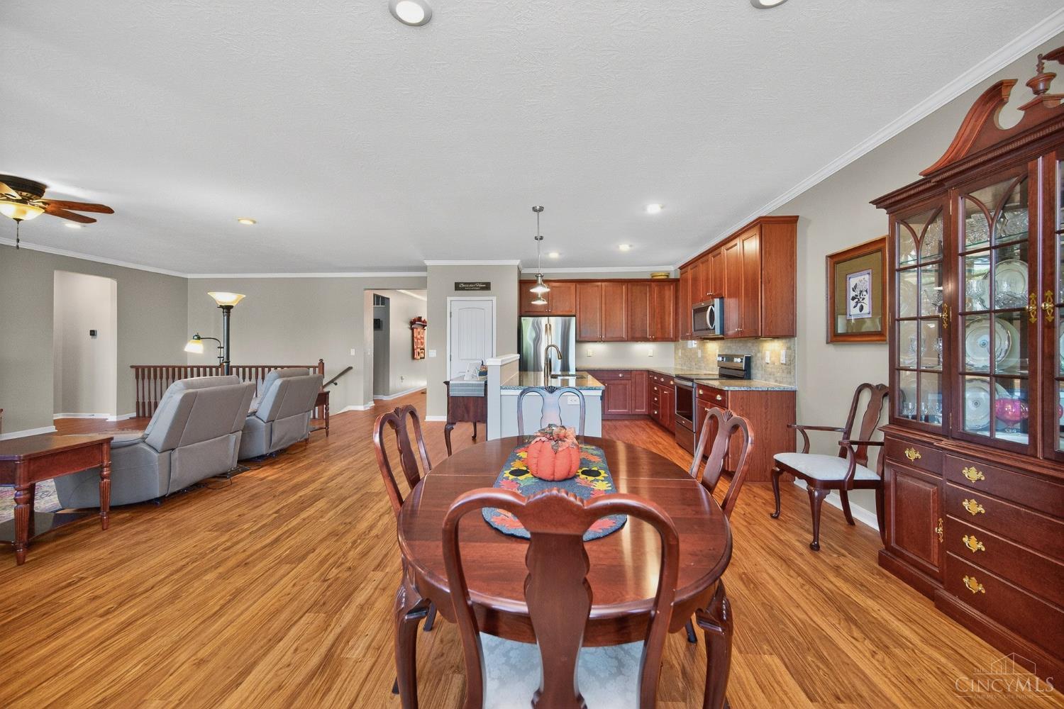 1822 Oak Grove Lane
