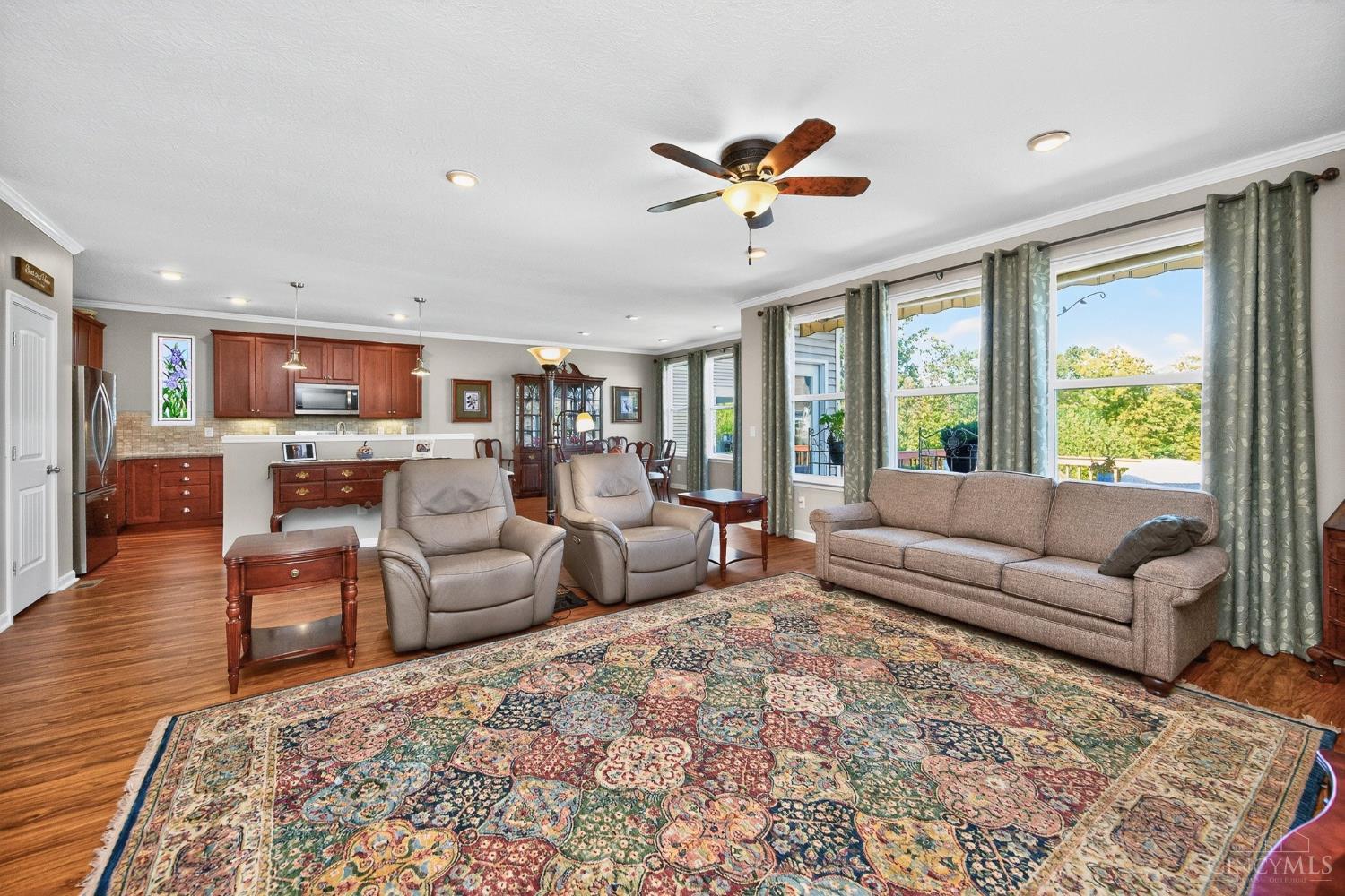 1822 Oak Grove Lane