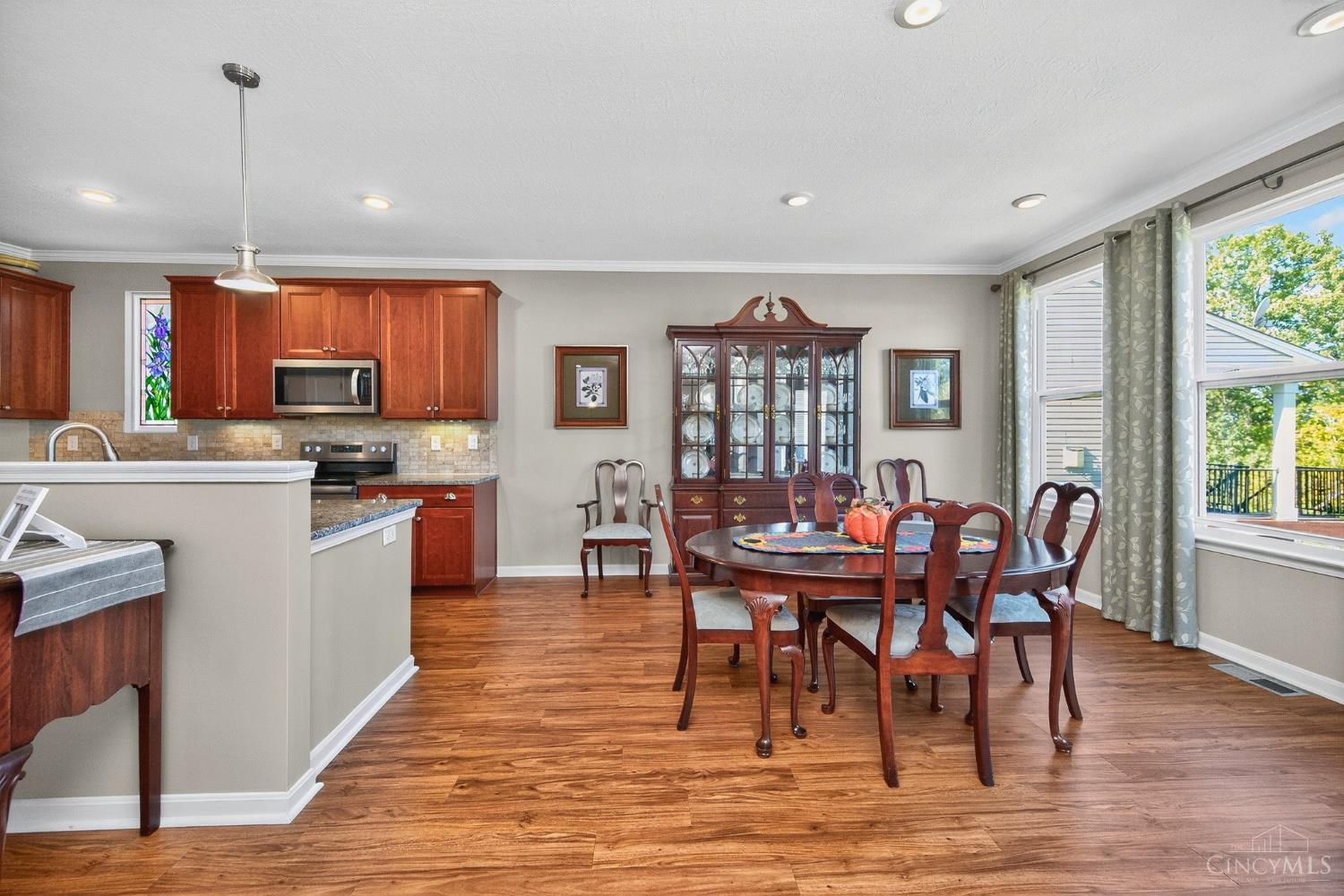 1822 Oak Grove Lane