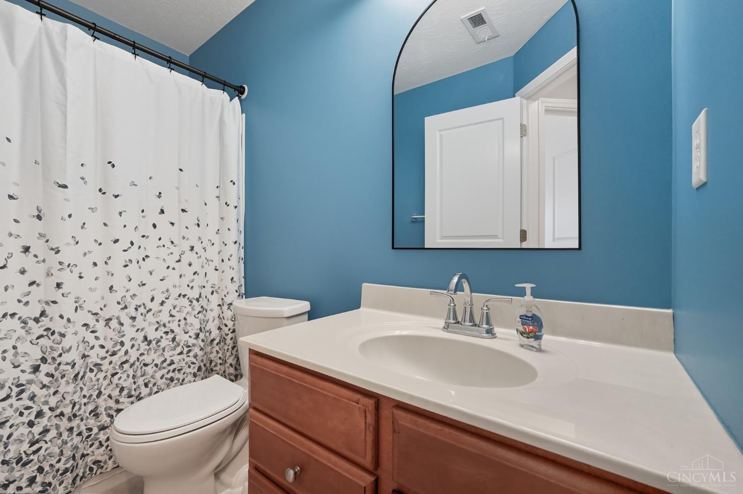 1194 Feather Trail
