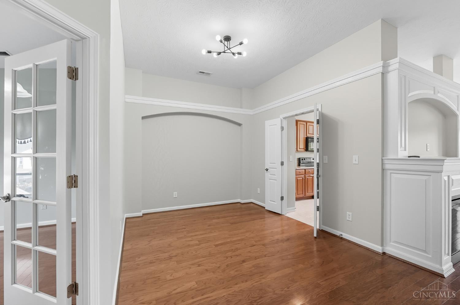 1194 Feather Trail