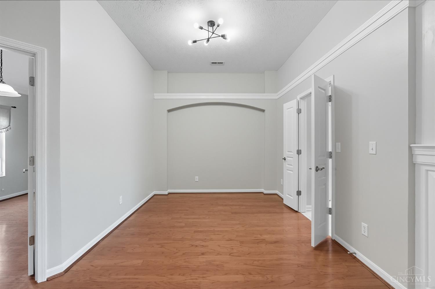 1194 Feather Trail