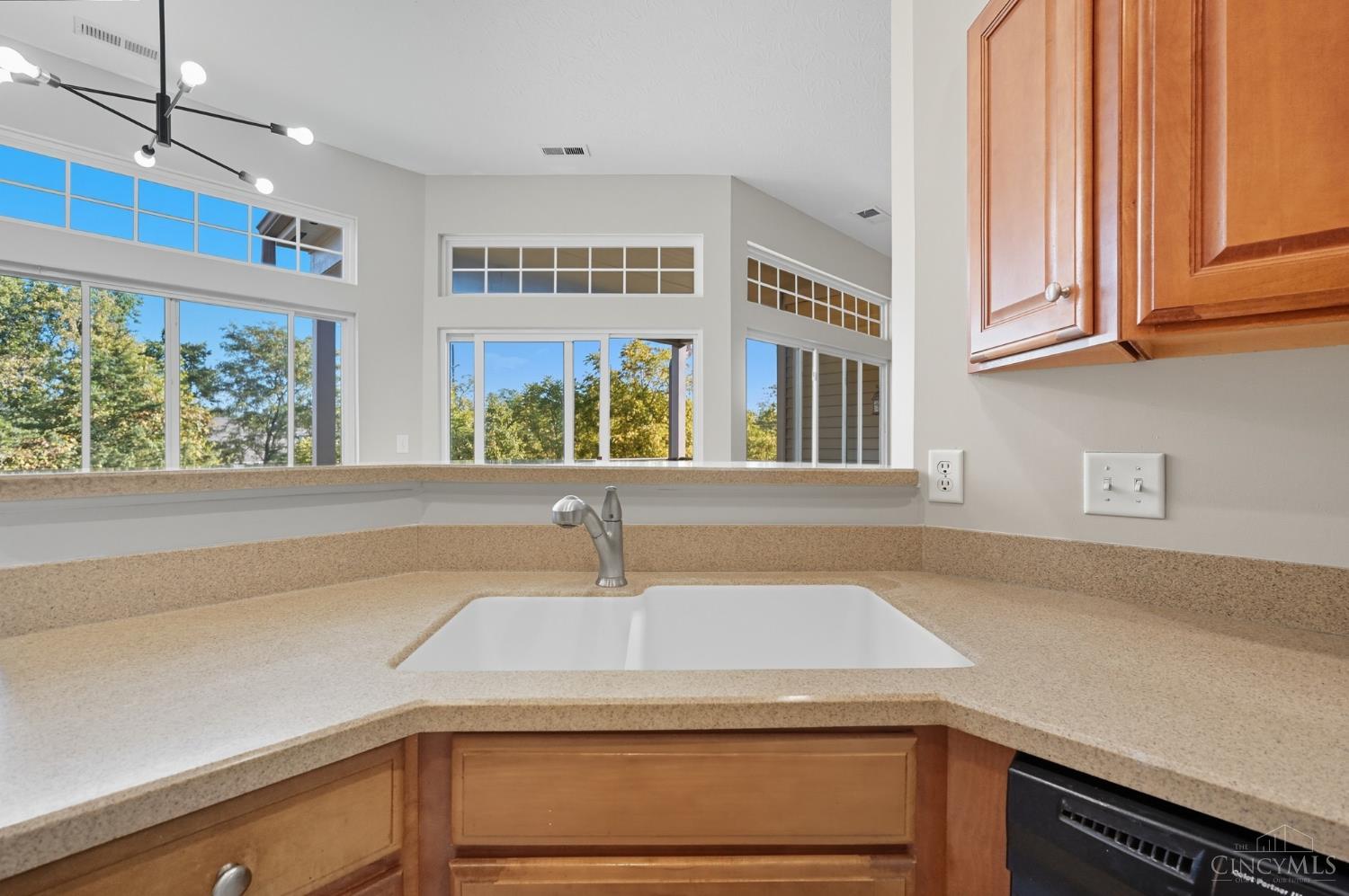 1194 Feather Trail
