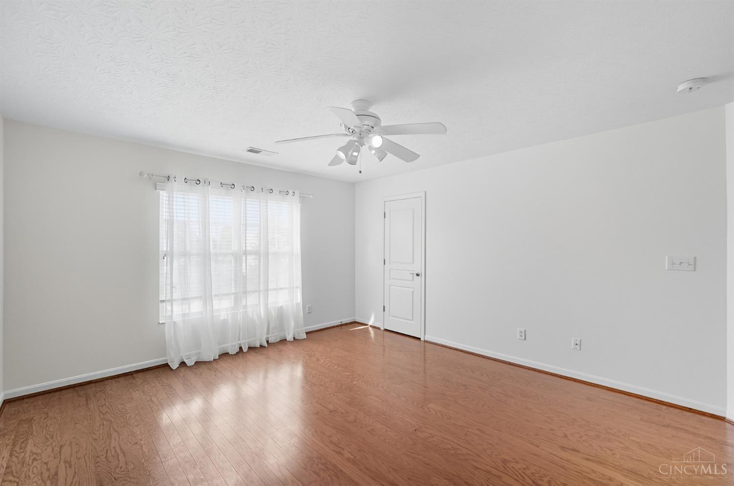 1194 Feather Trail