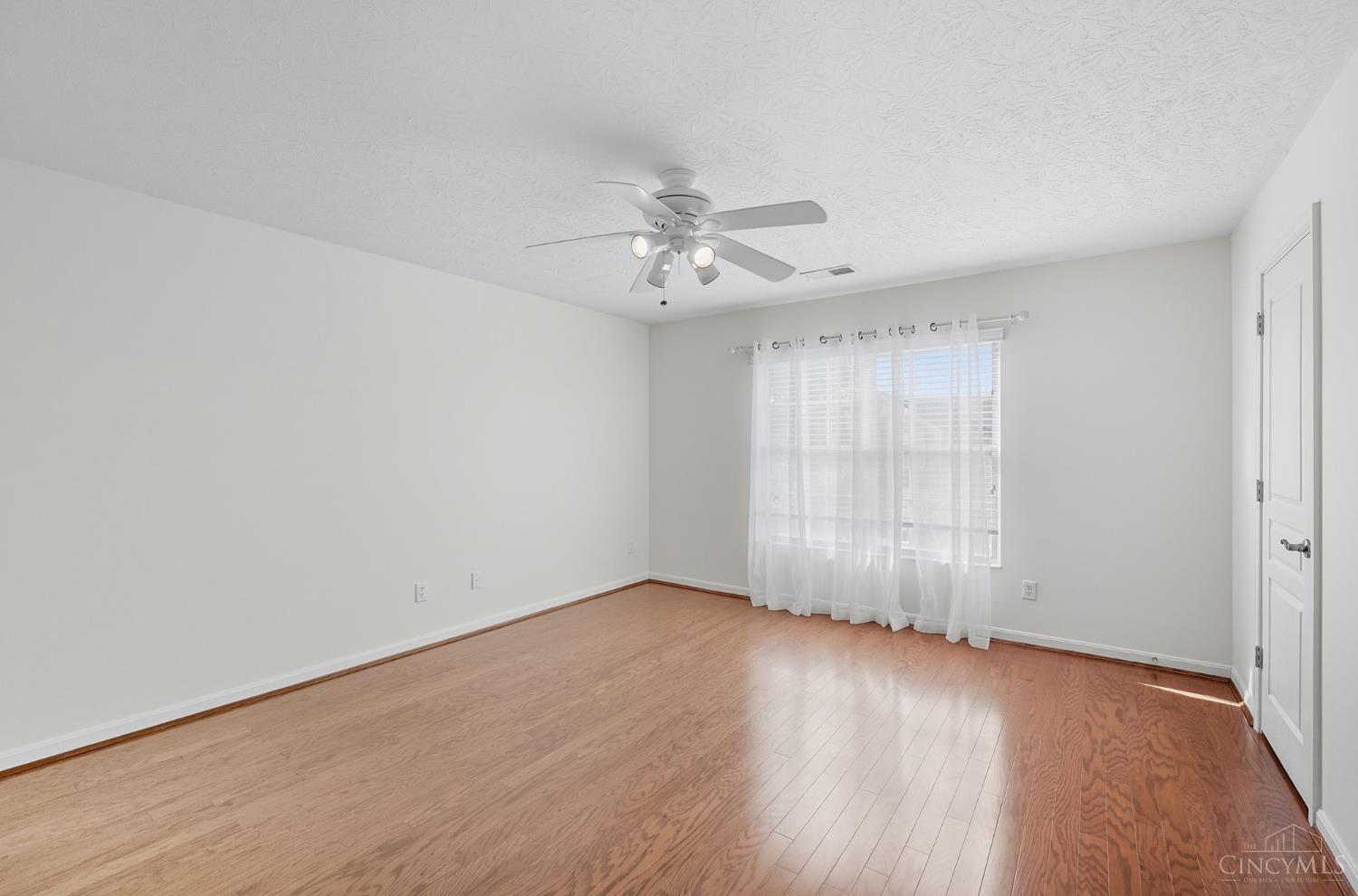 1194 Feather Trail