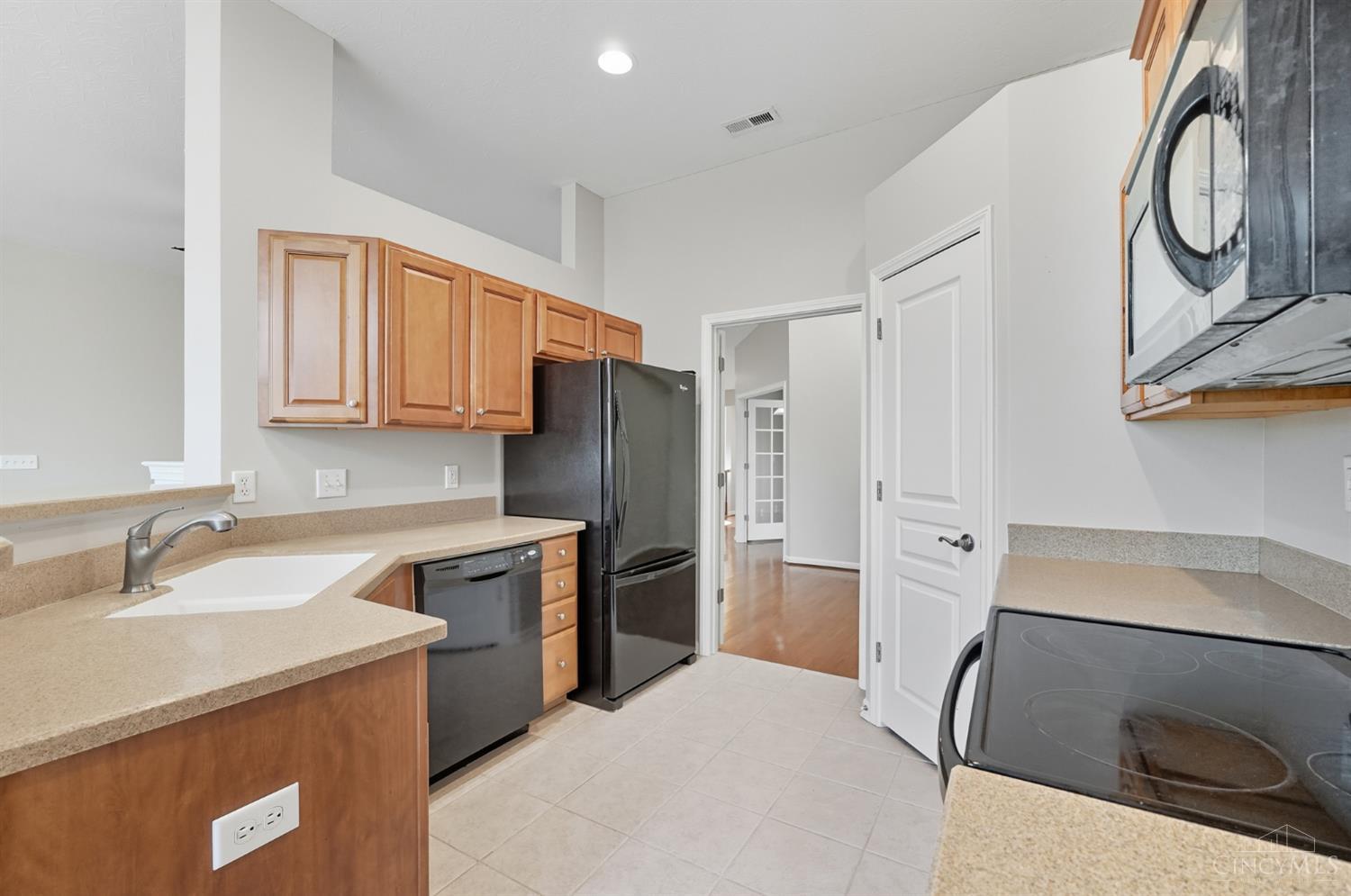 1194 Feather Trail