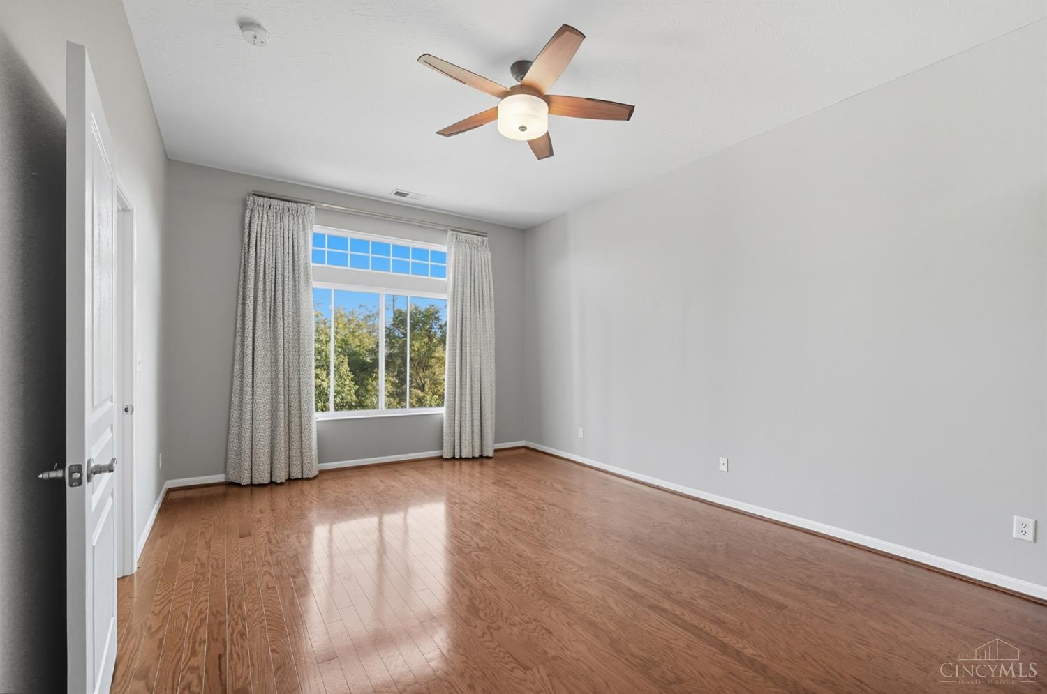 1194 Feather Trail