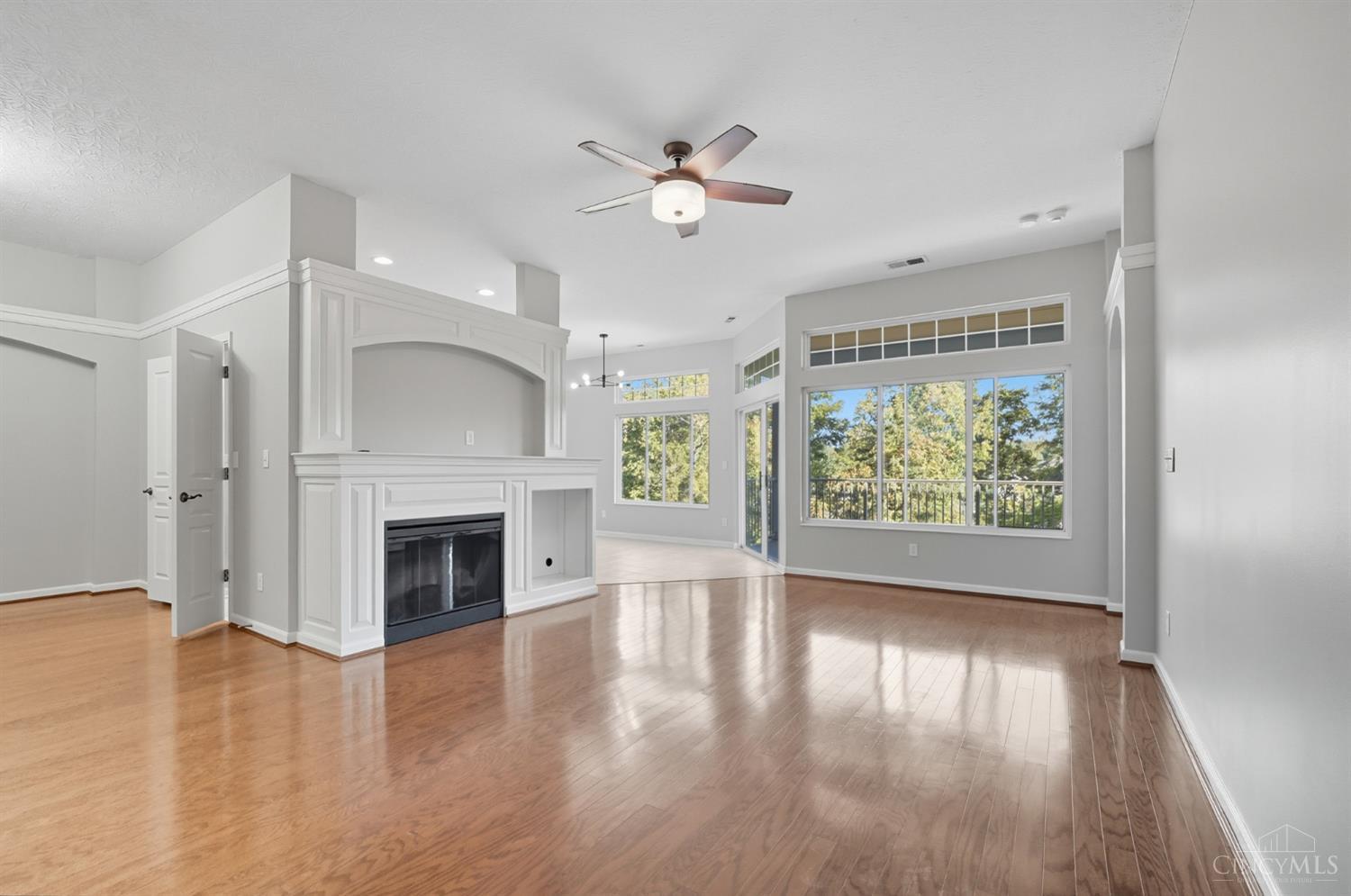 1194 Feather Trail
