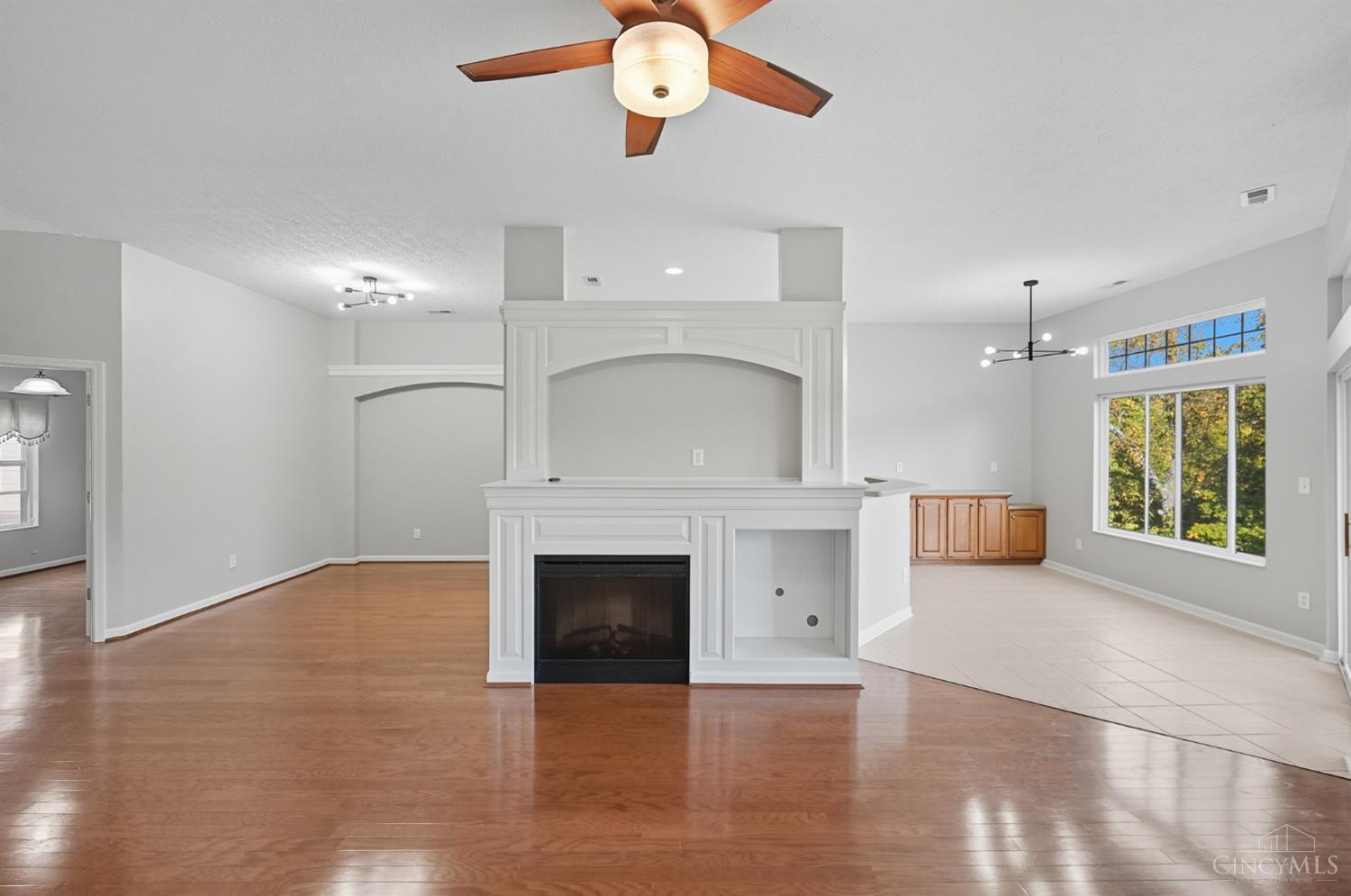 1194 Feather Trail