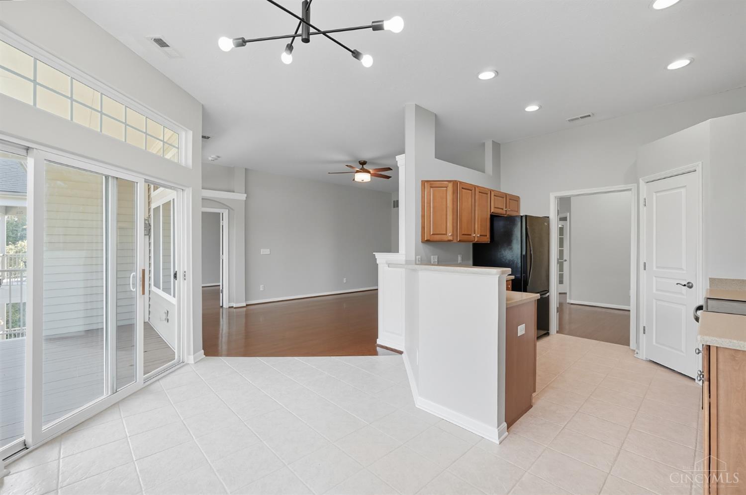1194 Feather Trail