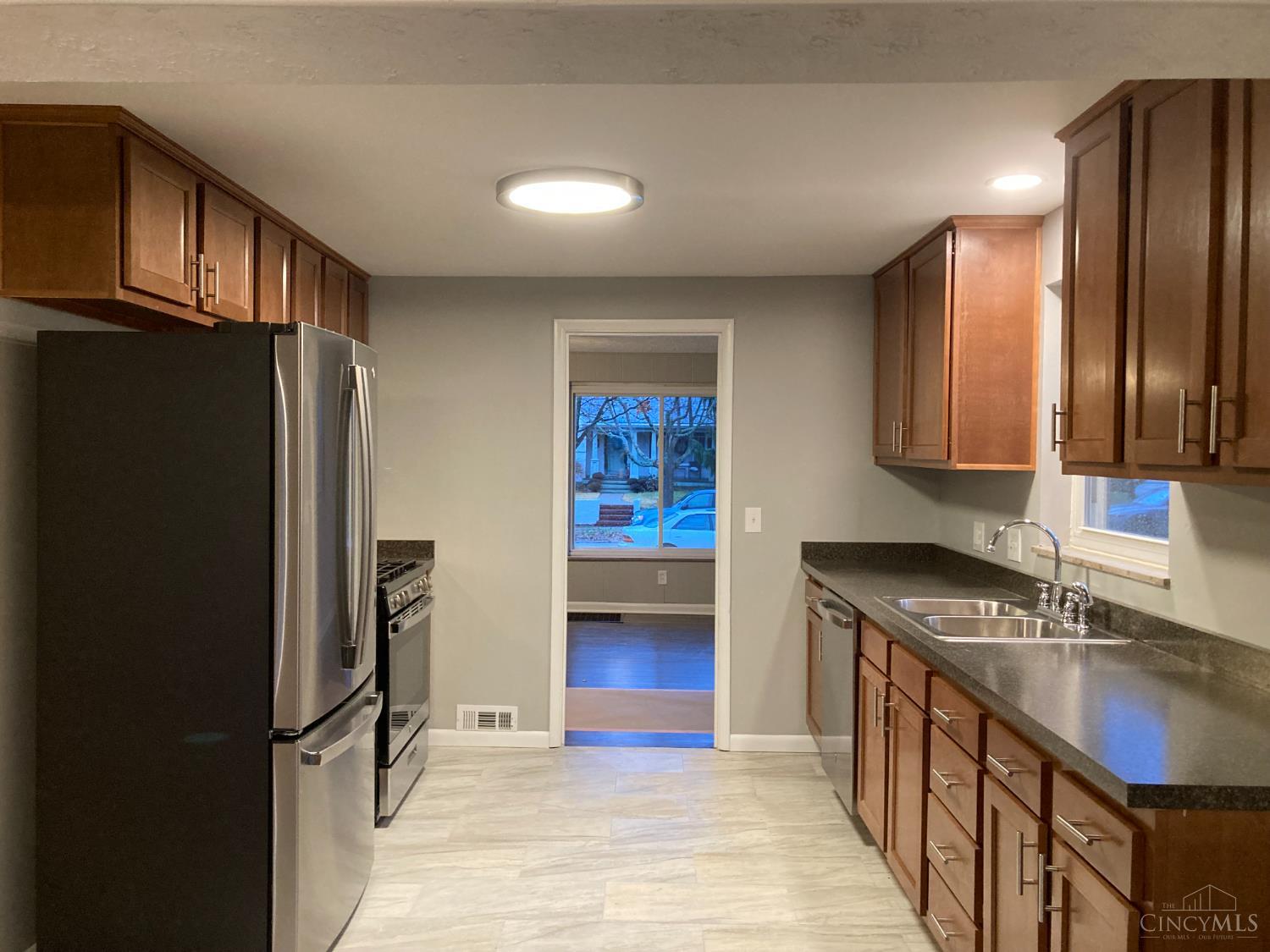 6803 Le Conte Avenue