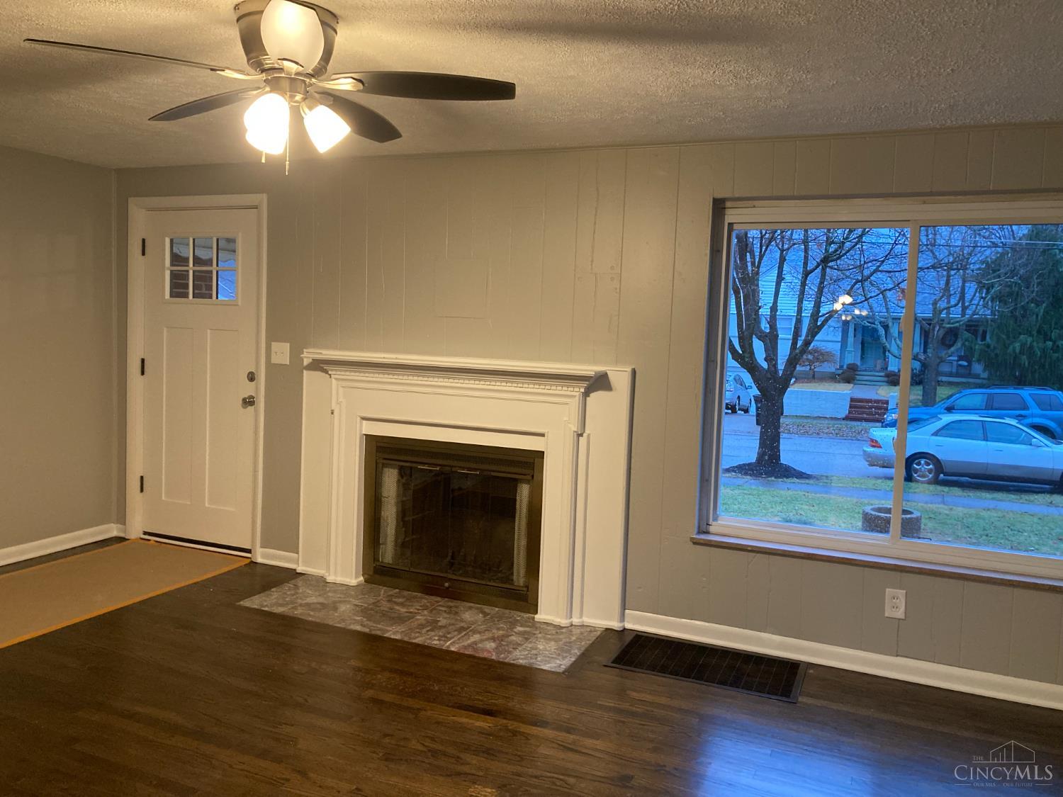 6803 Le Conte Avenue