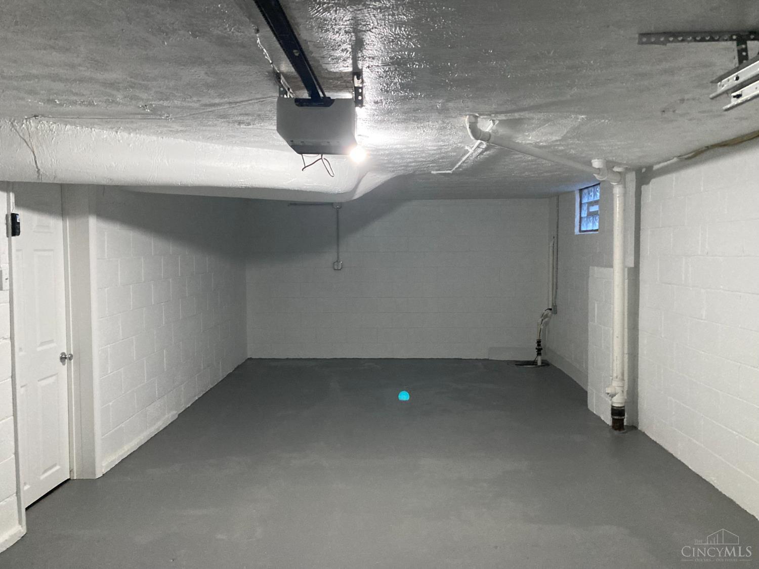 6803 Le Conte Avenue