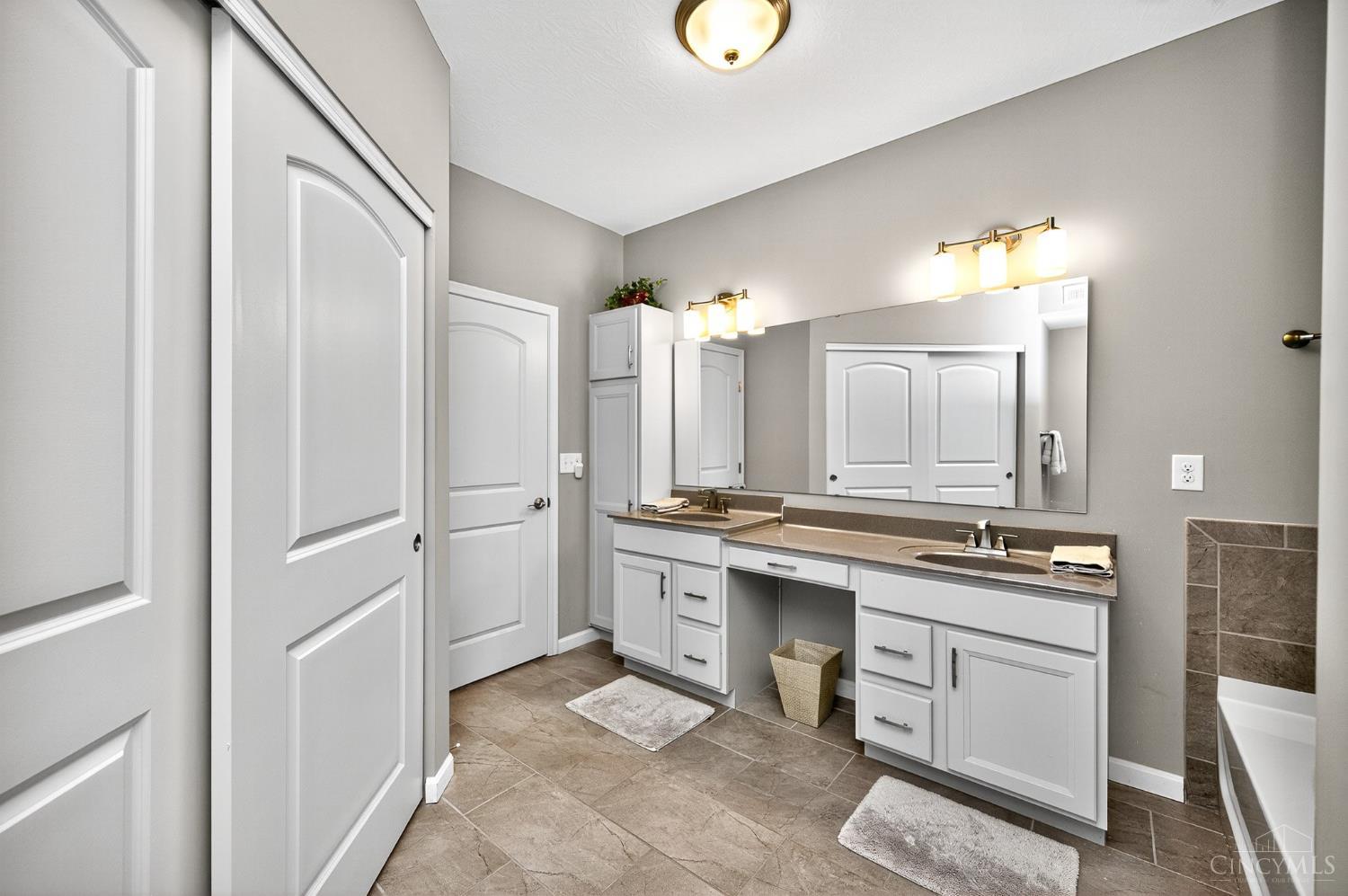 4418 Fairway Lane