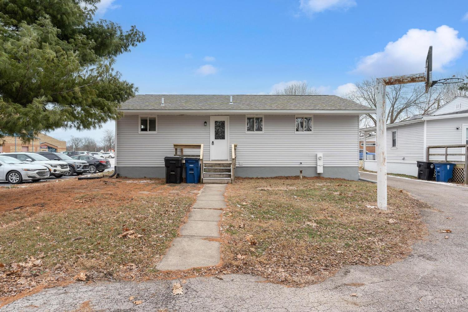 207 Richardson Place