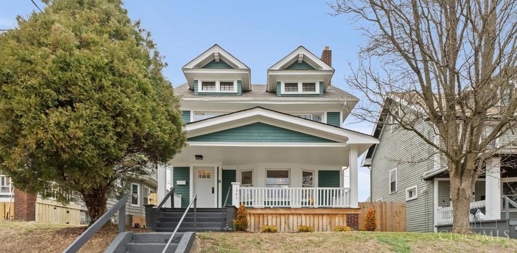 1942 Hewitt Avenue