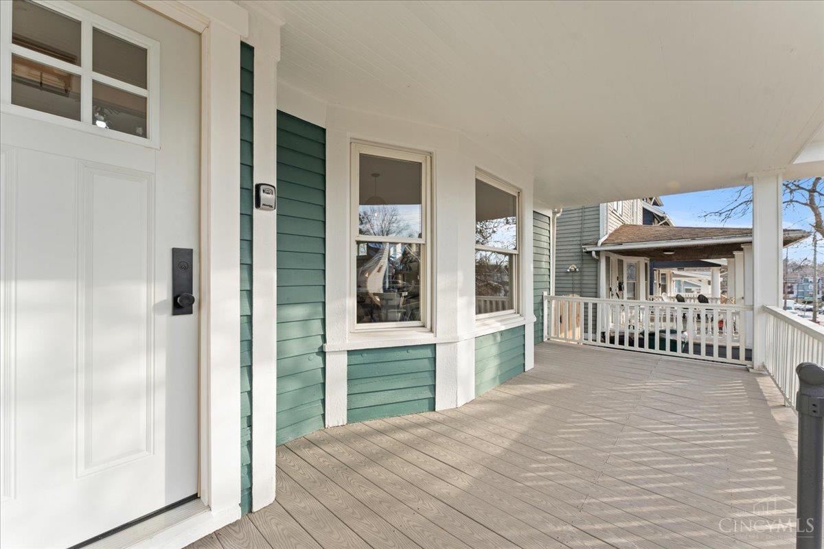 1942 Hewitt Avenue
