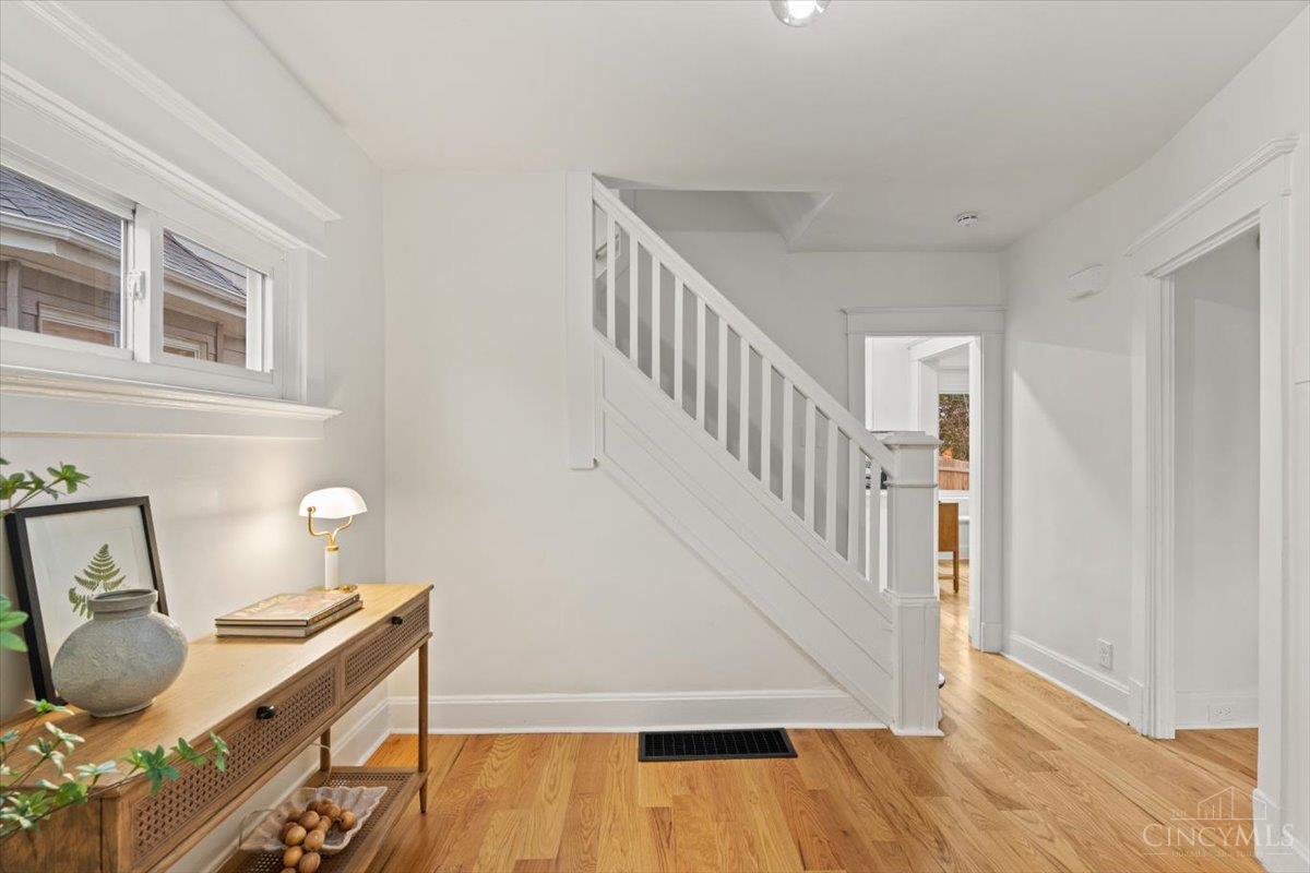 1942 Hewitt Avenue