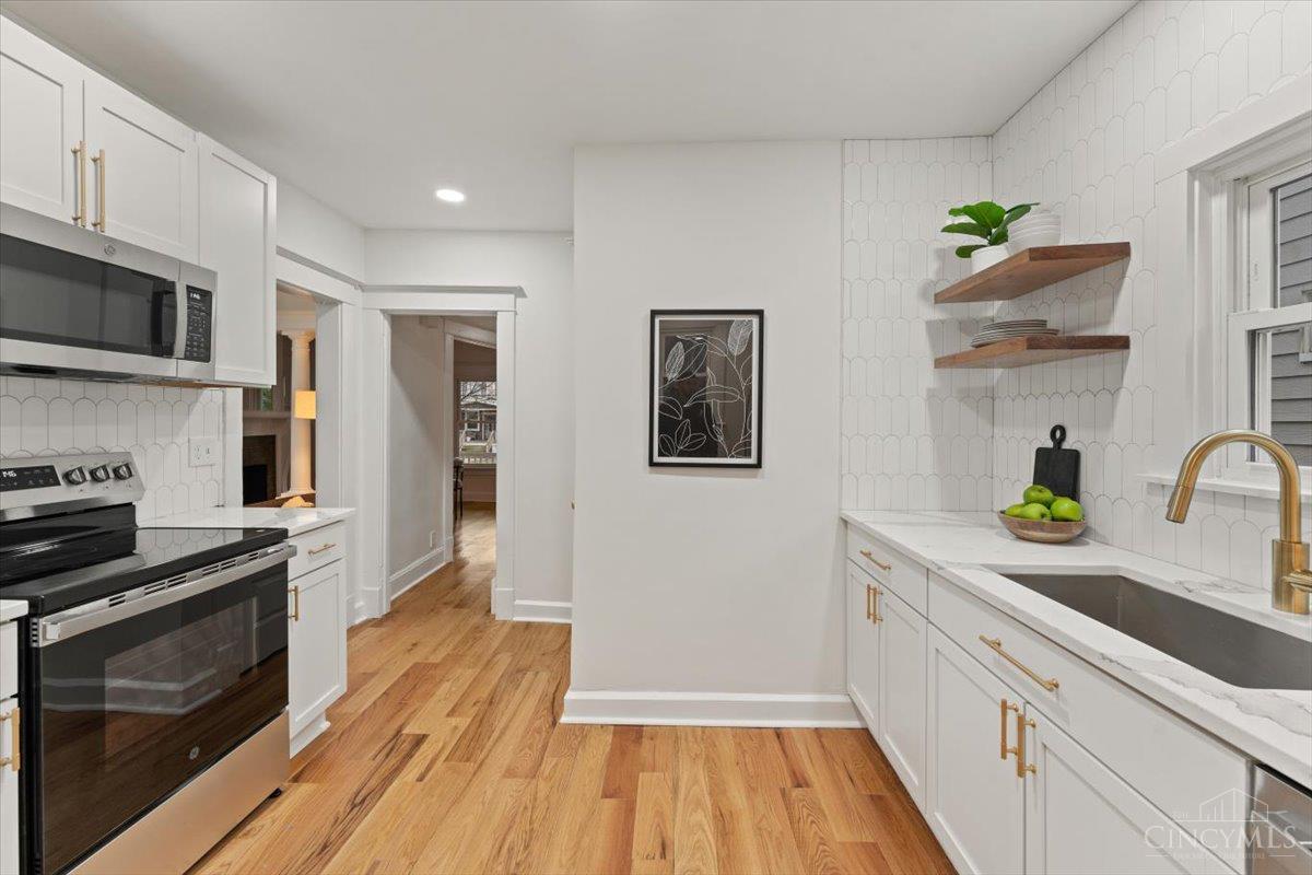 1942 Hewitt Avenue
