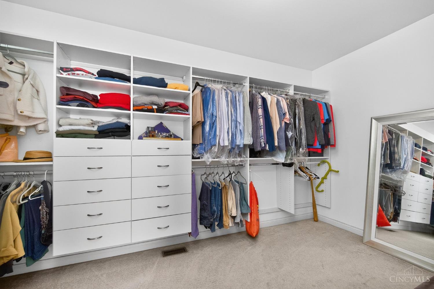 5641 Richmond Park Drive