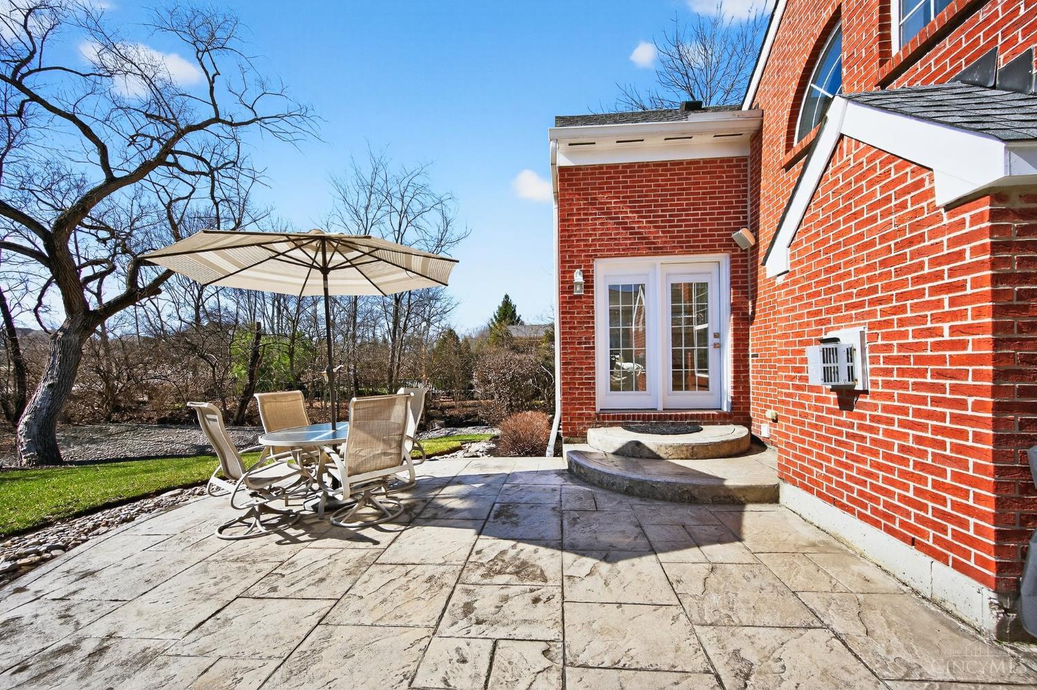 5641 Richmond Park Drive