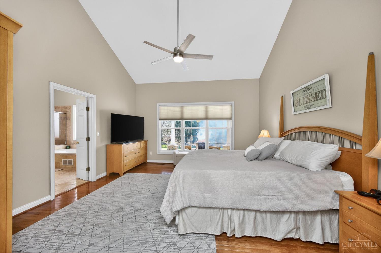 5641 Richmond Park Drive