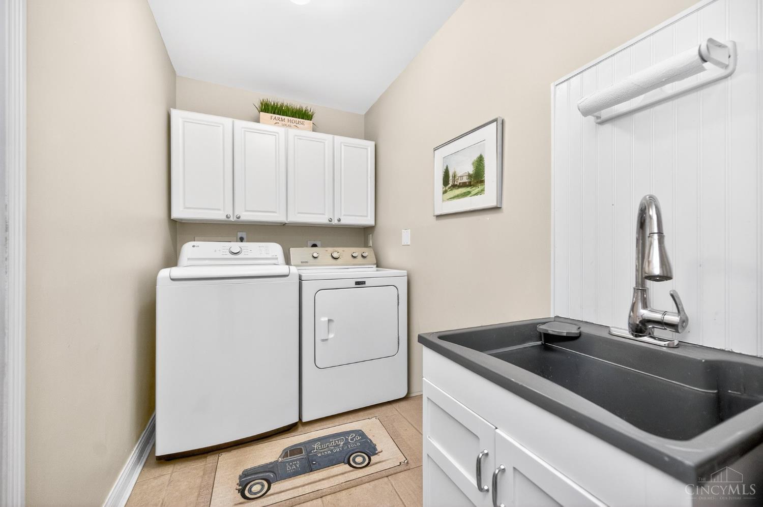 5641 Richmond Park Drive