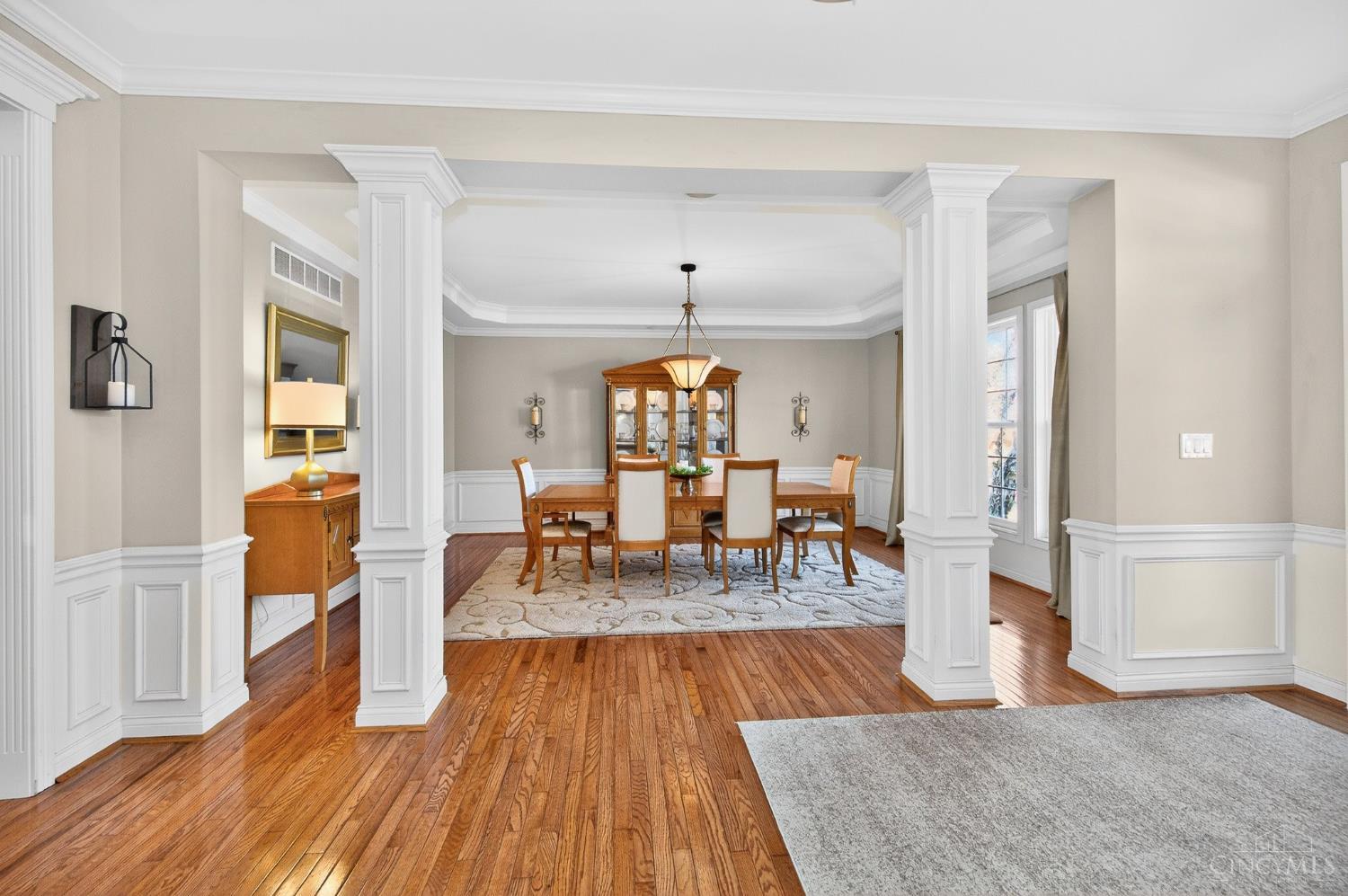 5641 Richmond Park Drive