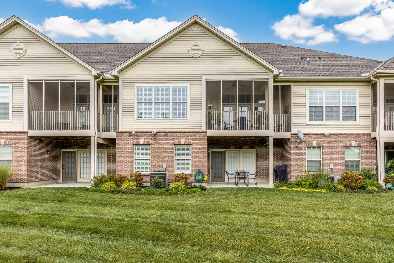 5873 Falling Brook Drive