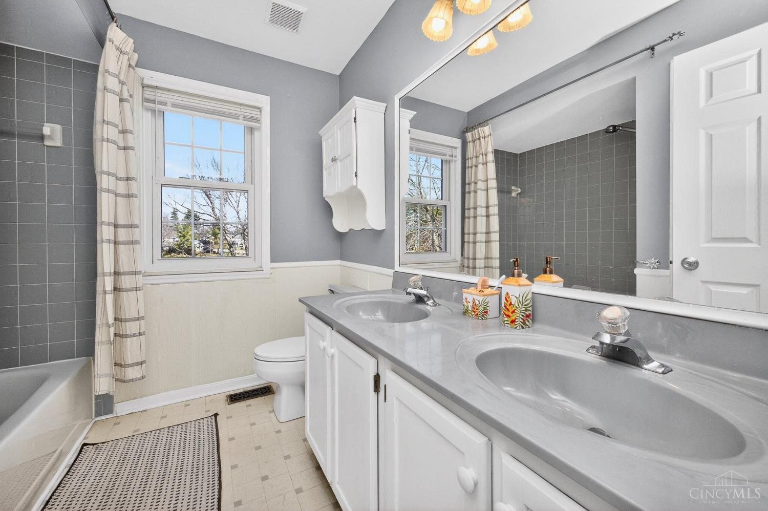 1068 Beacon Way Court